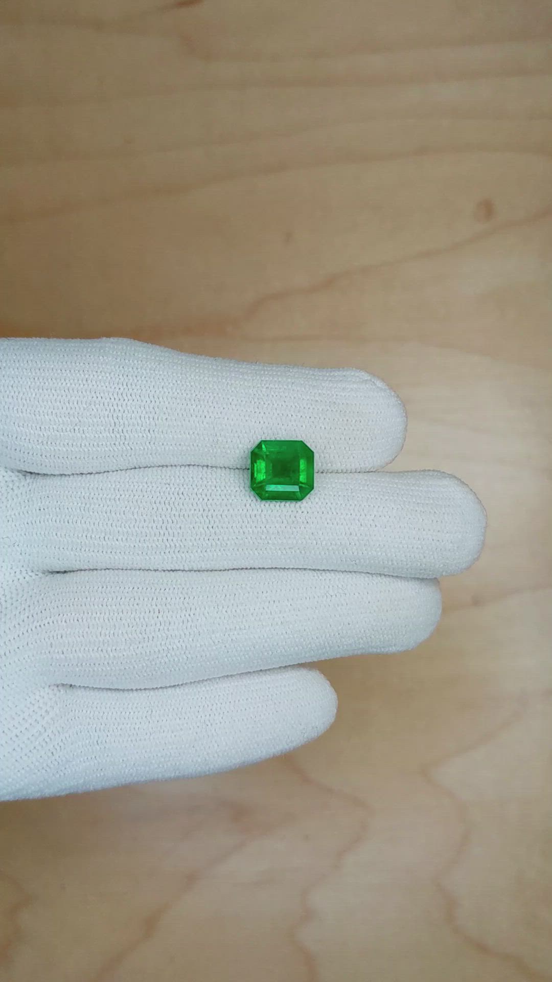 2.95 Ct. Emerald from Colombia Size Video