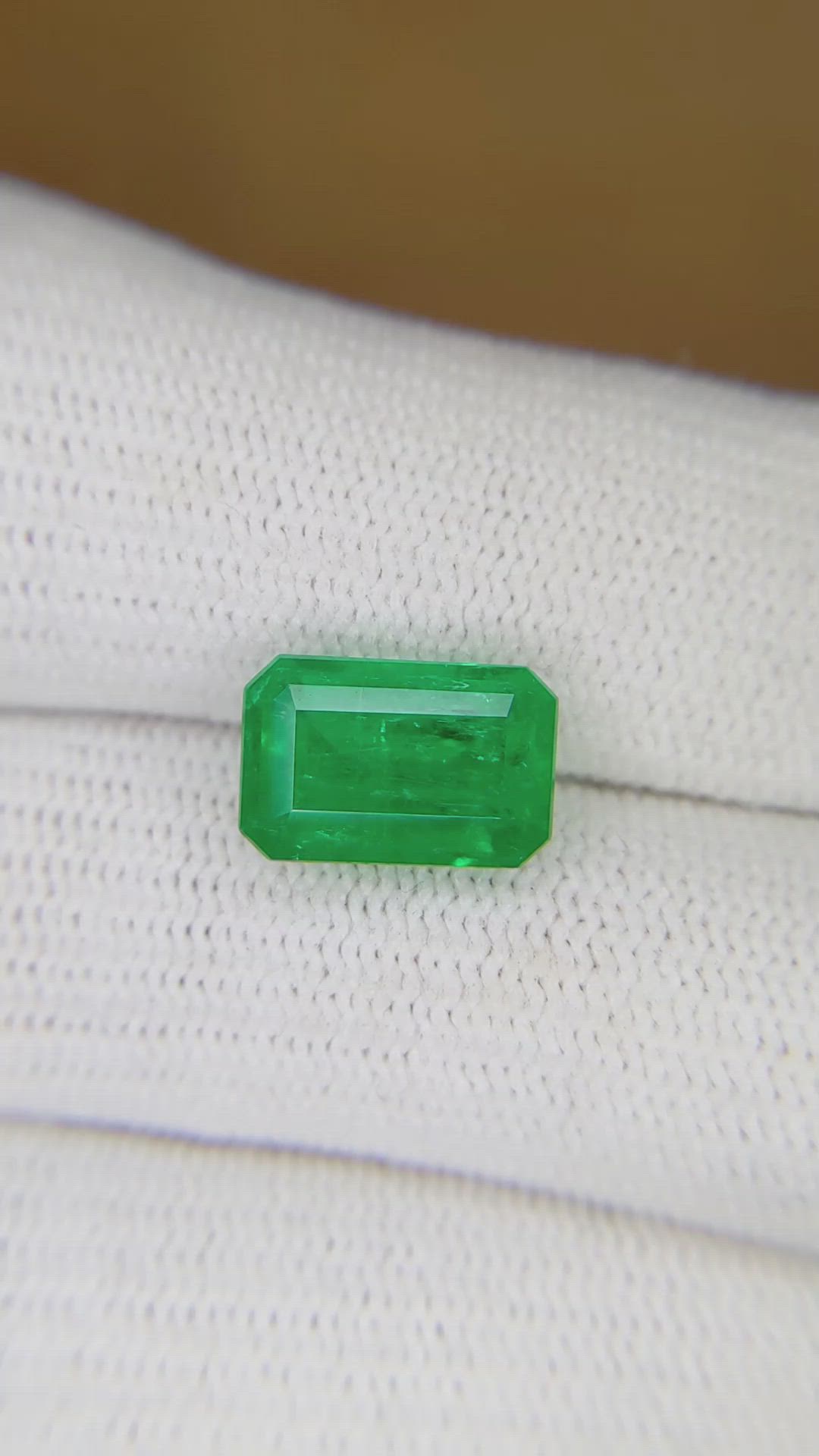 3.30 Ct. Emerald from Colombia Size Video