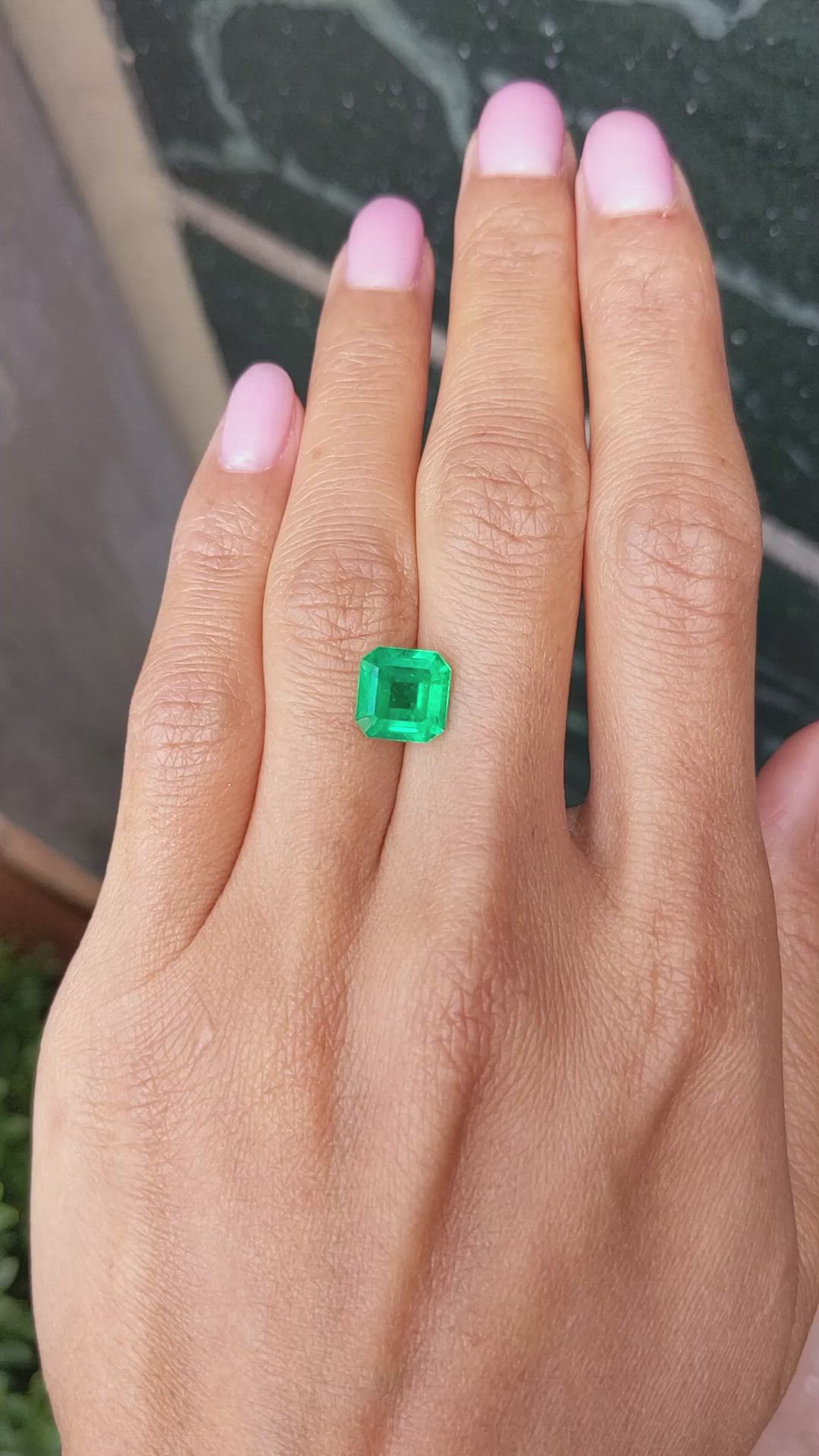 2.64 Ct. Emerald from Colombia Size Video