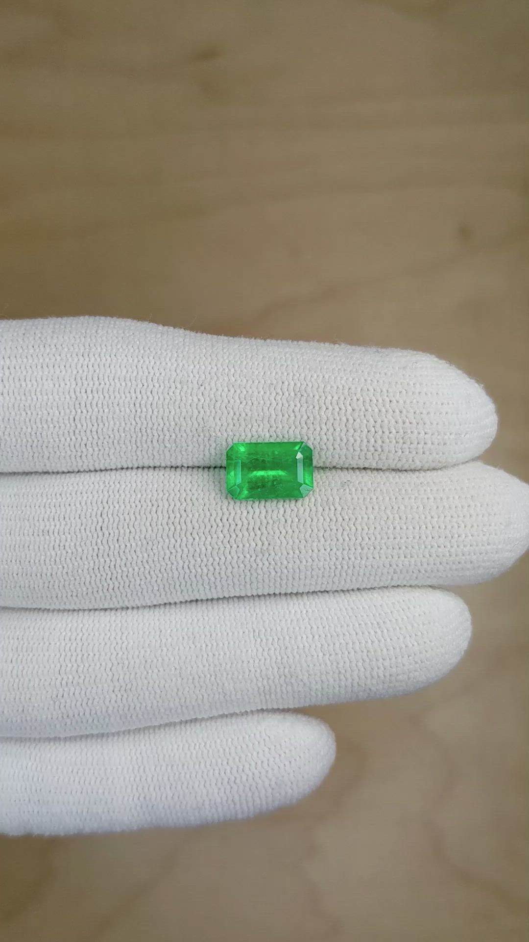 2.09 Ct. Emerald from Colombia Size Video