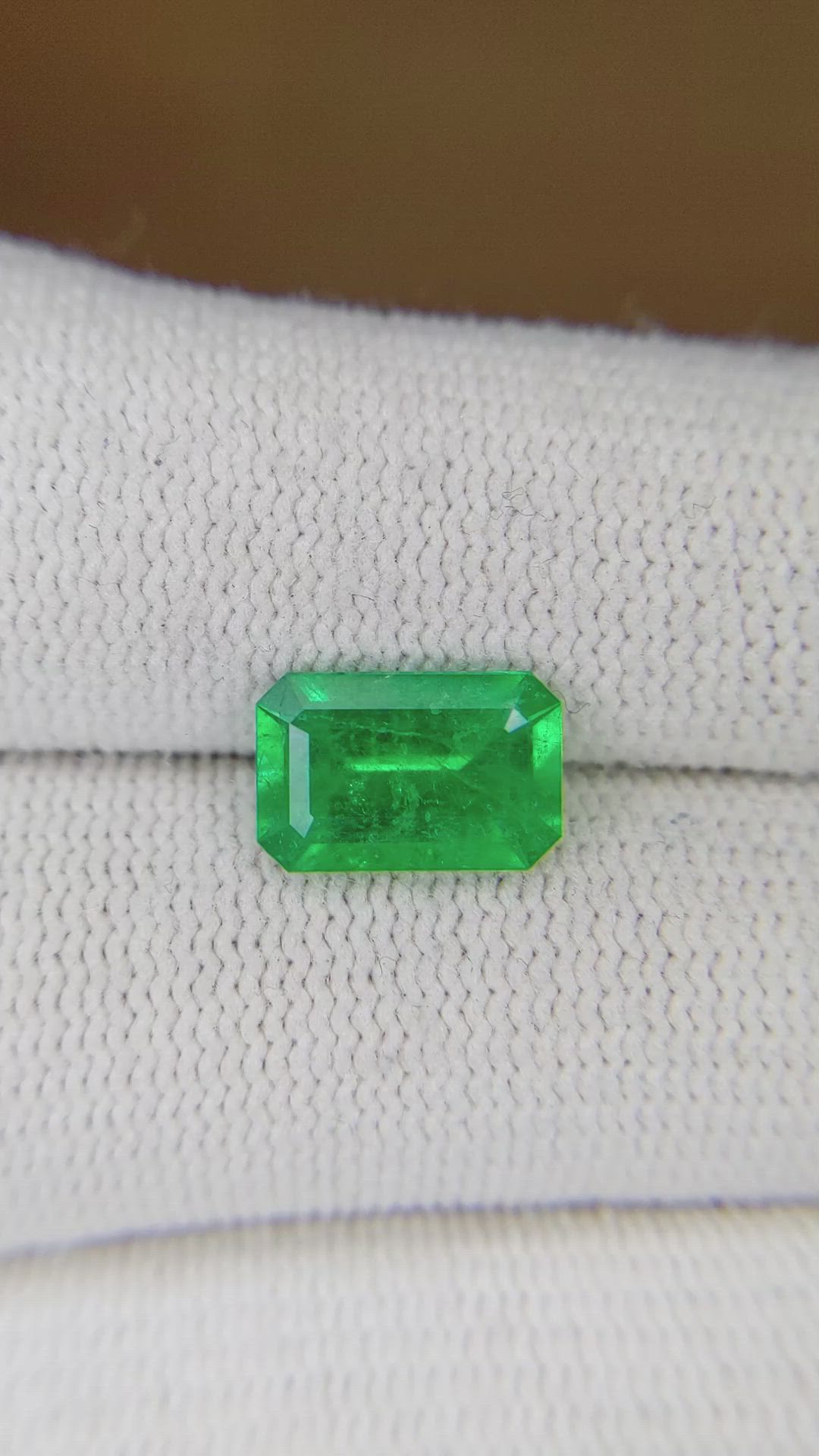 2.09 Ct. Emerald from Colombia Size Video