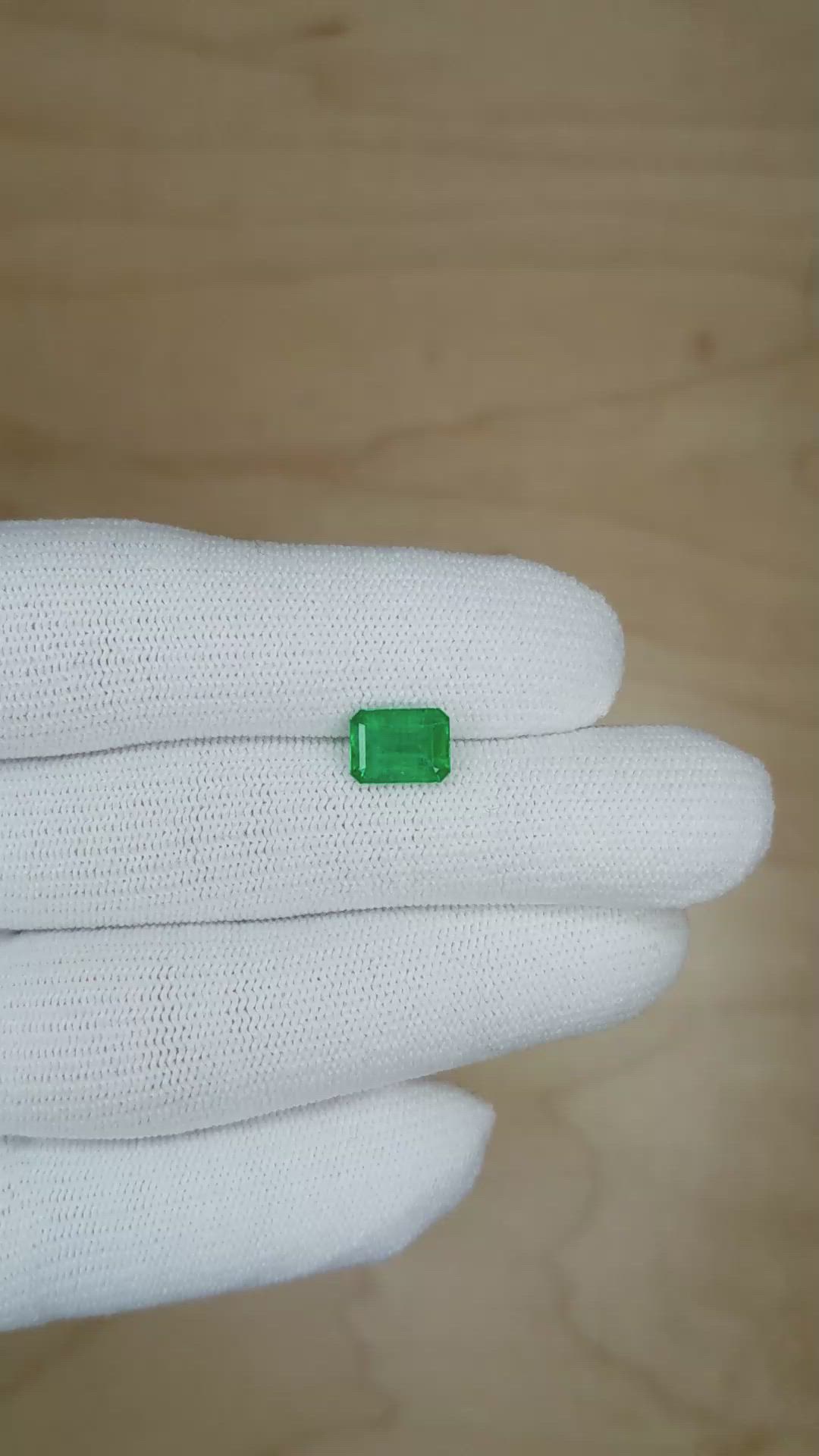 1.39 Ct. Emerald from Colombia Size Video