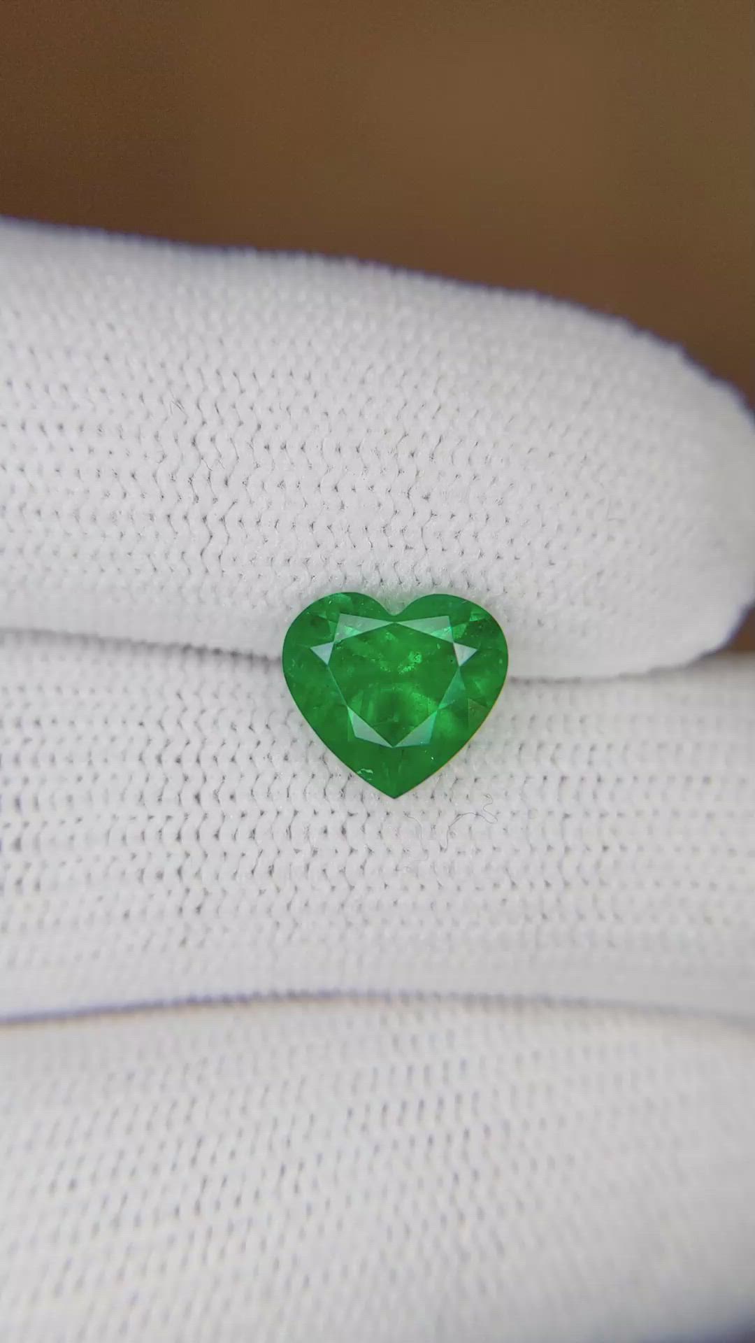 1.55 Ct. Emerald from Colombia Size Video