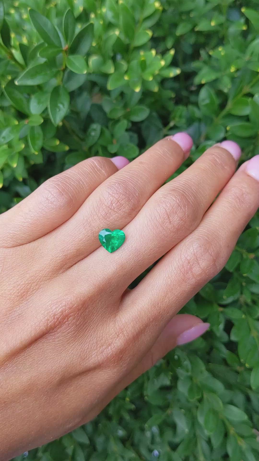 1.55 Ct. Emerald from Colombia Size Video