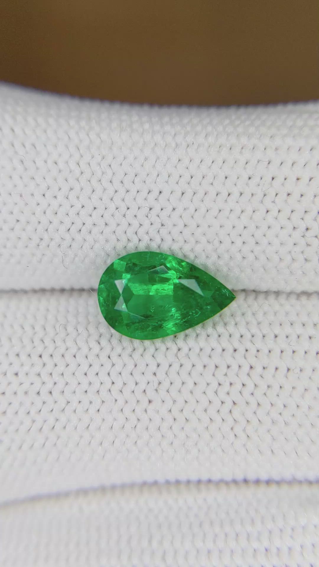 1.60 Ct. Emerald from Colombia Size Video