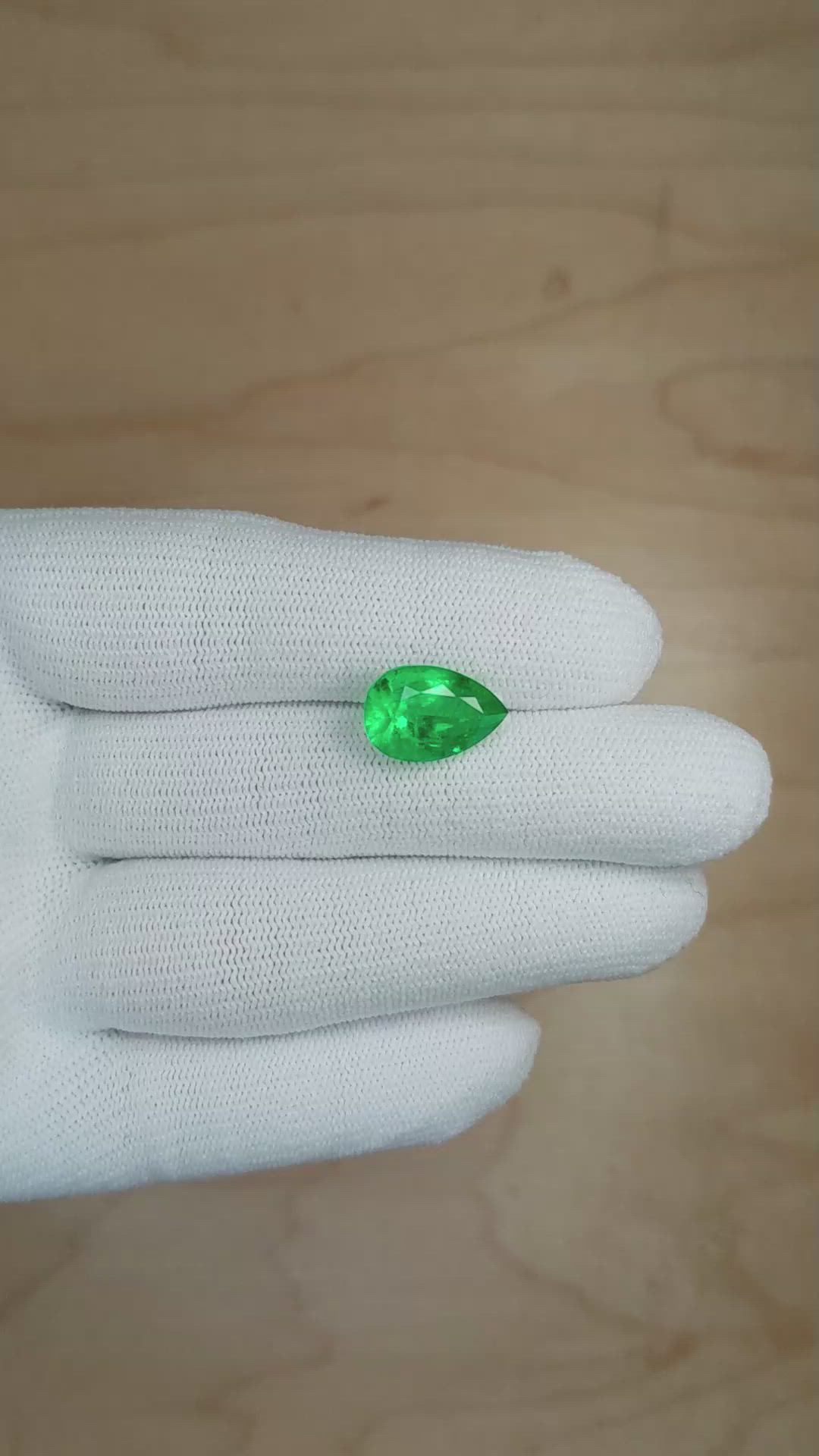4.77 Ct. Emerald from Colombia Size Video