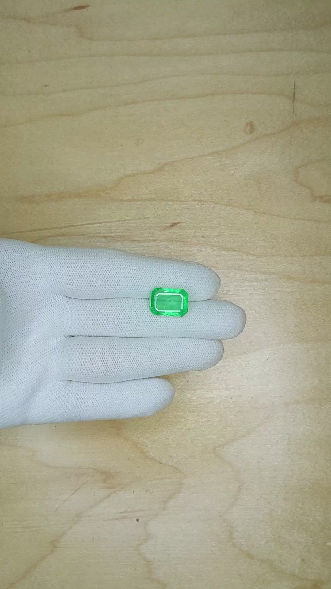 8.18 Ct. Emerald from Russia Size Video
