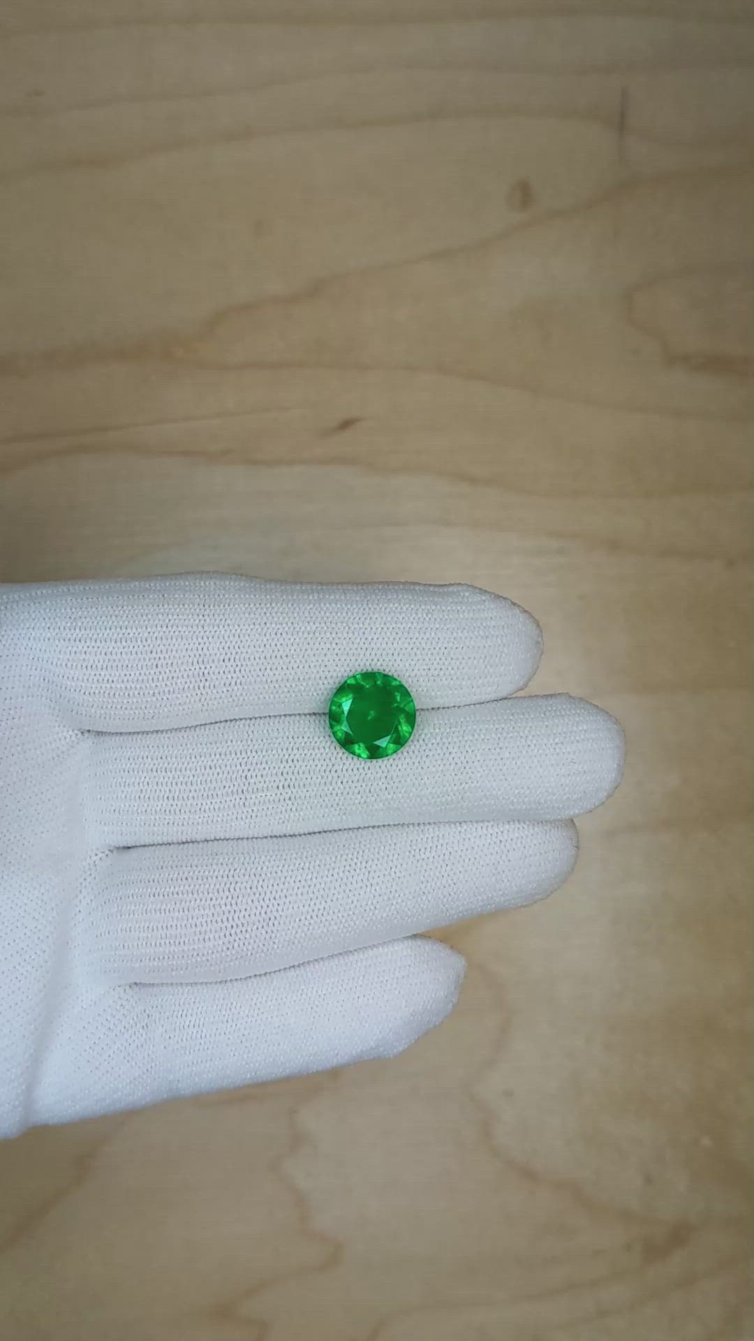 3.62 Ct. Emerald from Colombia Size Video