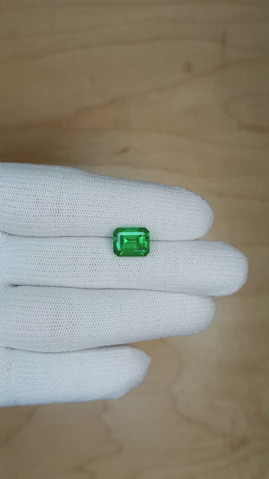 2.66 Ct. Emerald from Colombia Size Video