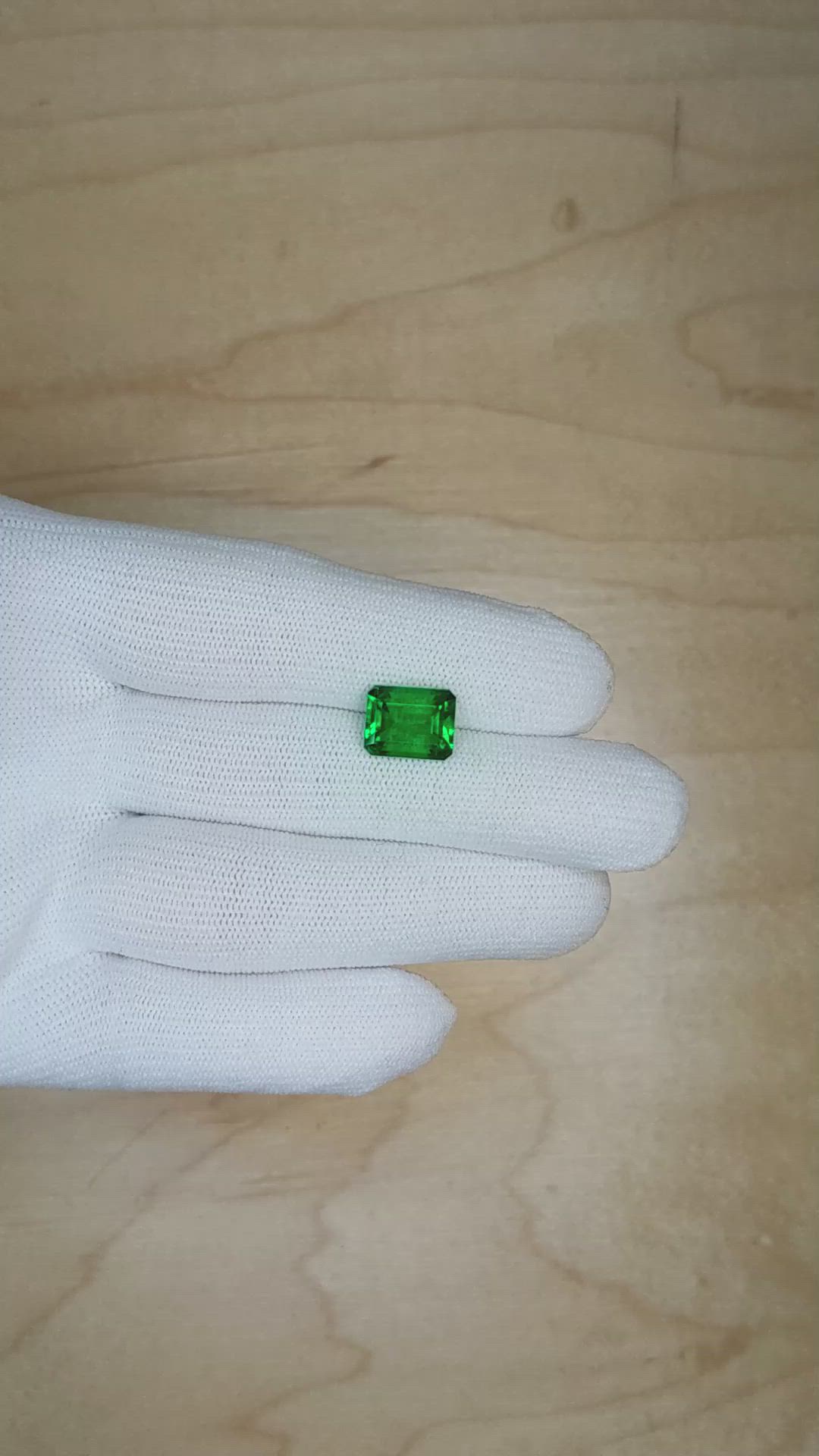 3.28 Ct. Emerald from Colombia Size Video