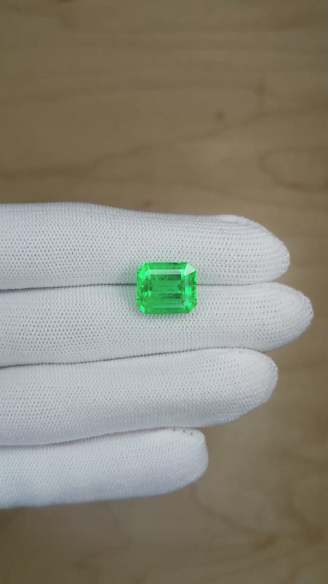 7.90 Ct. Emerald from Zambia Size Video