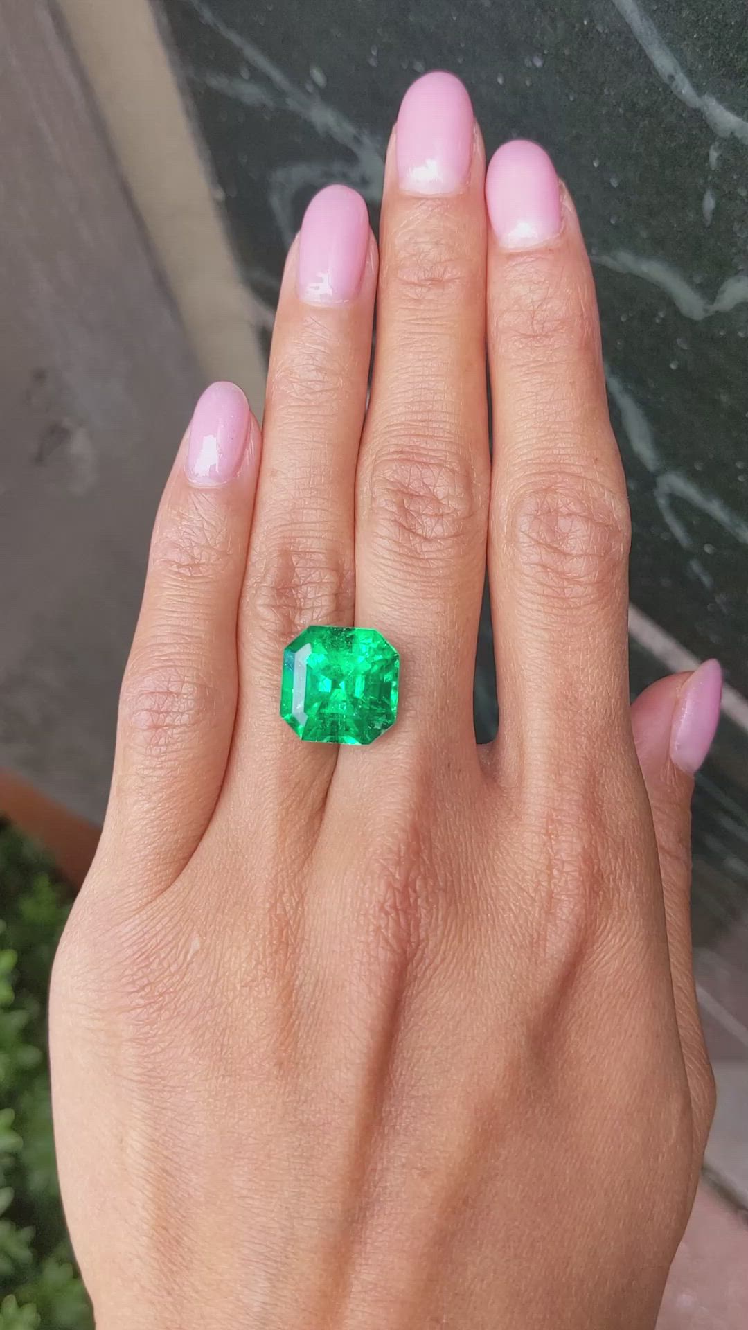 10.94 Ct. Emerald from Colombia Size Video