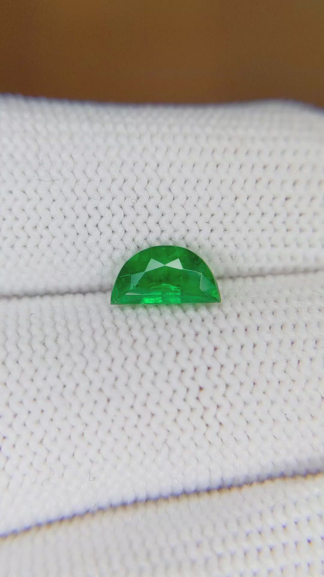 0.71 Ct. Emerald from Zambia Size Video