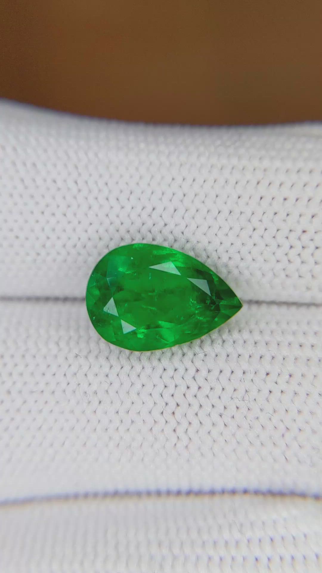 3.21 Ct. Emerald from Colombia Size Video
