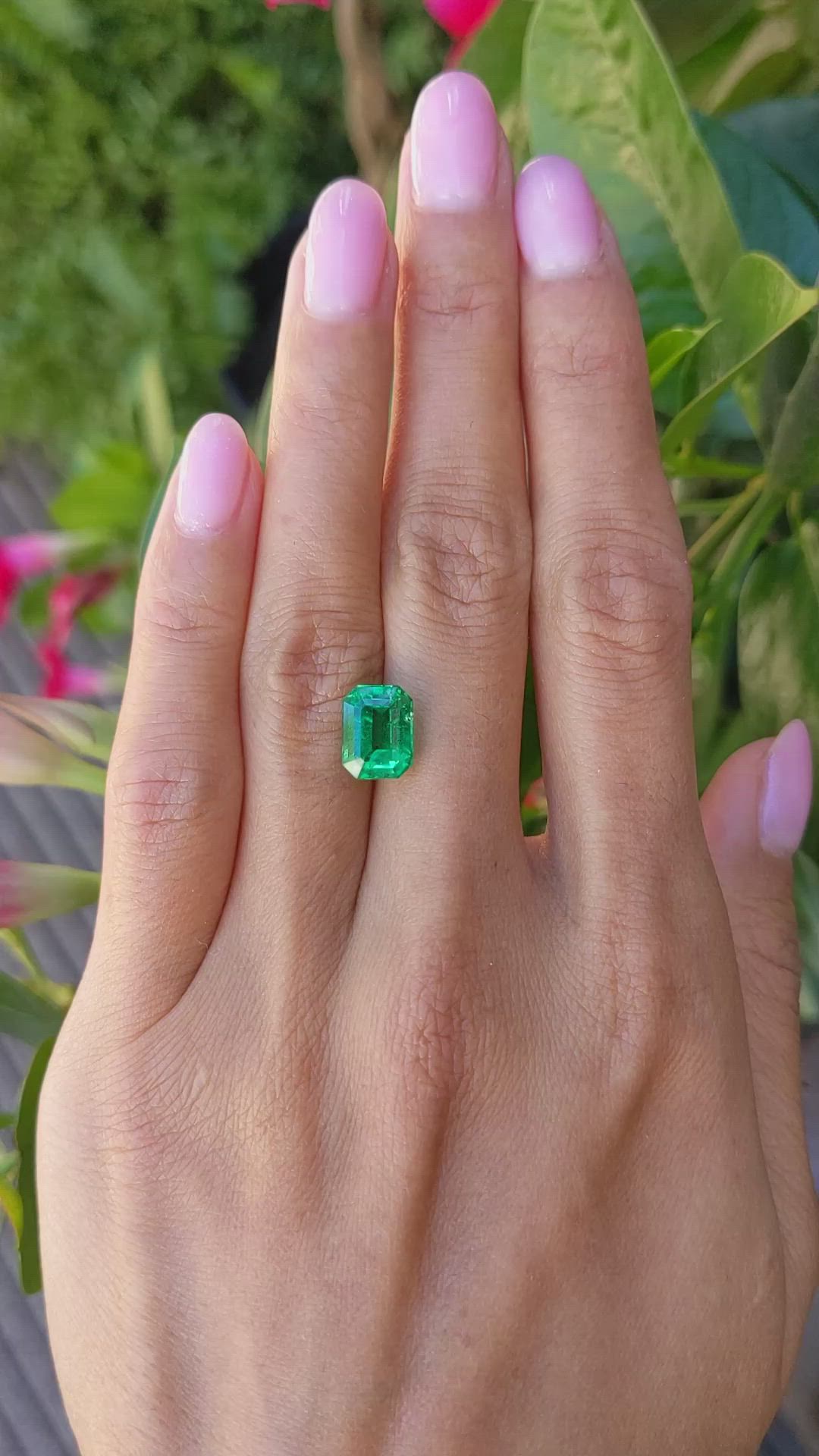 3.47 Ct. Emerald from Zambia Size Video