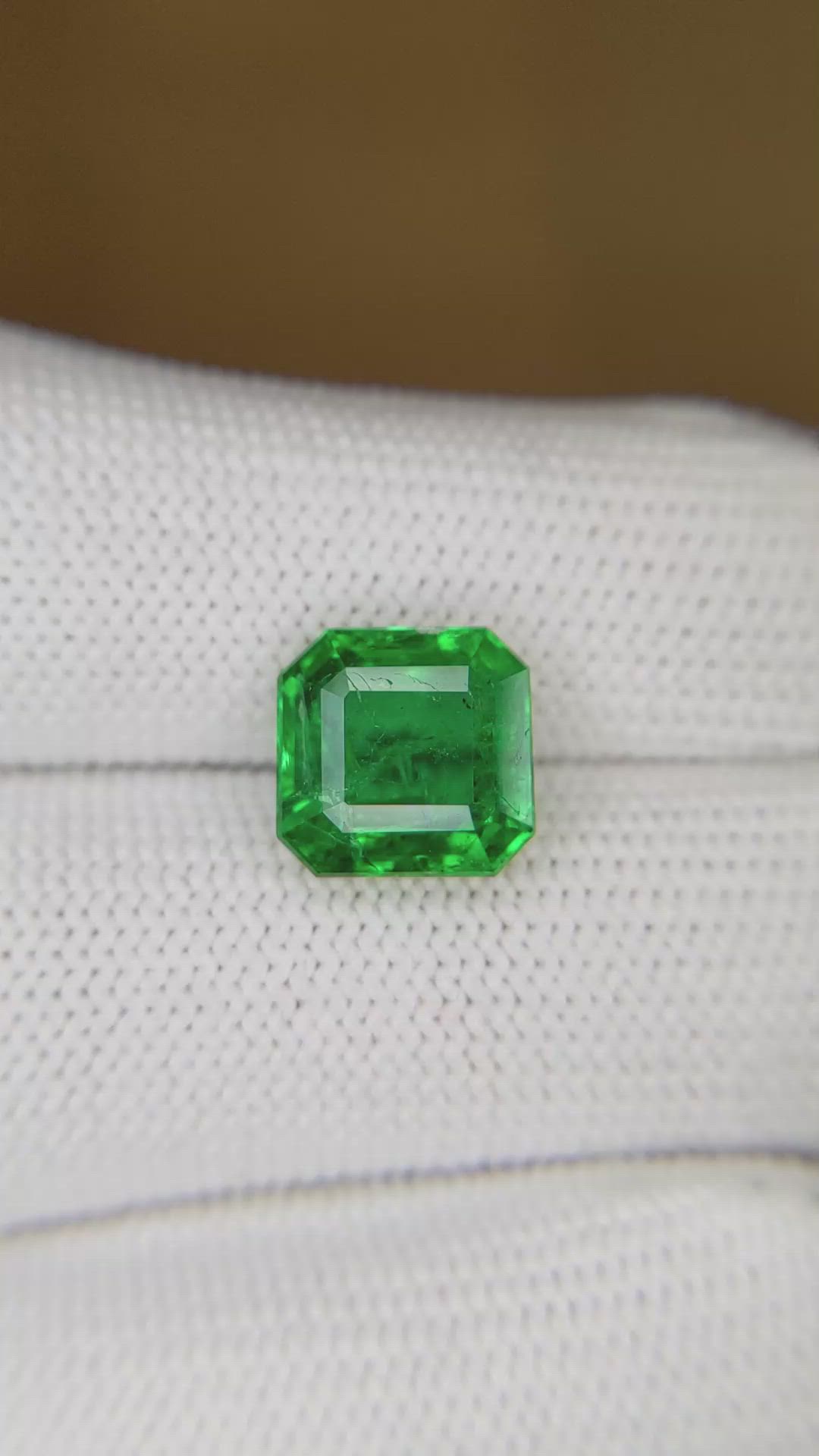 3.84 Ct. Emerald from Zambia Size Video