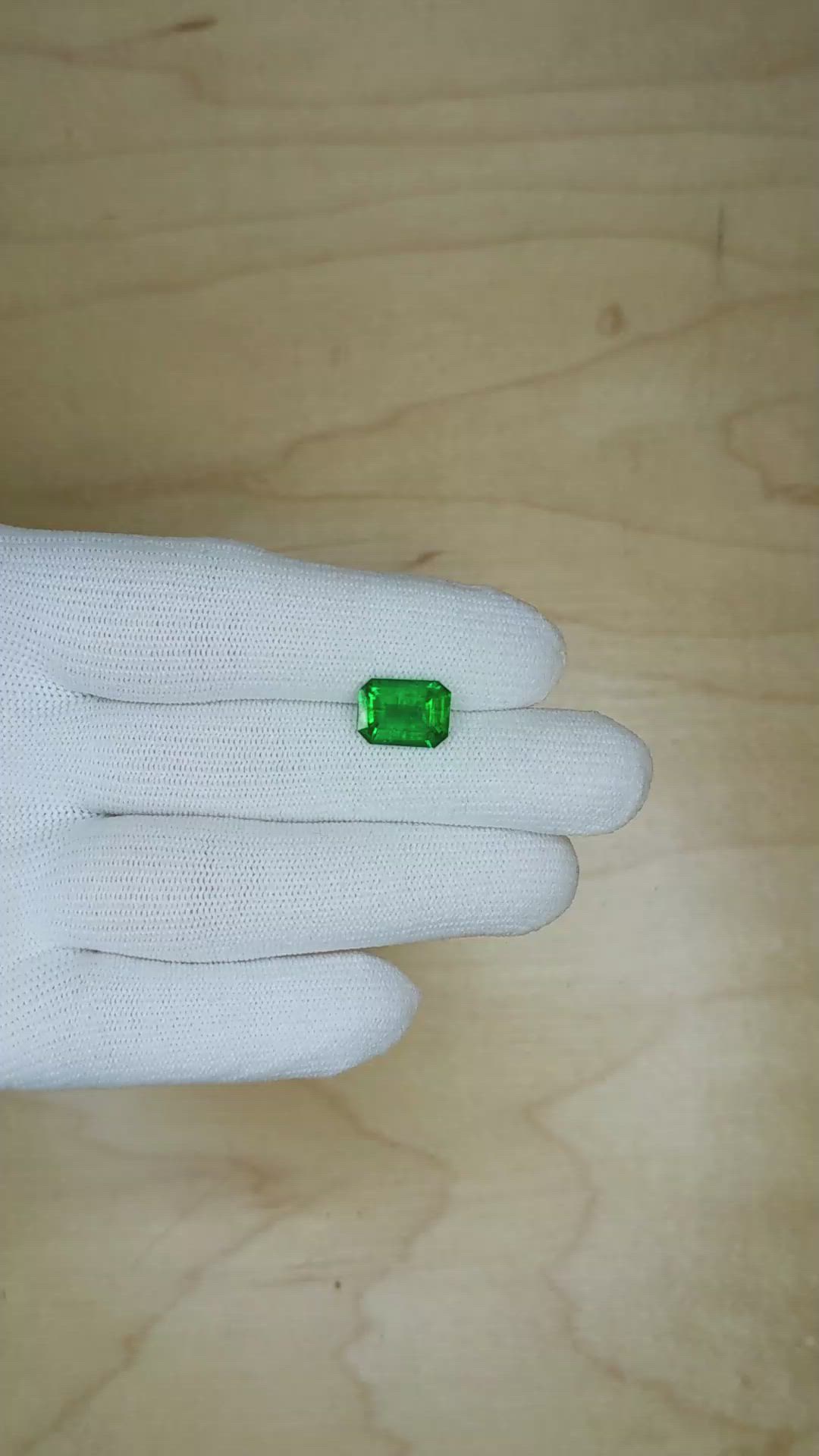 3.04 Ct. Emerald from Colombia Size Video