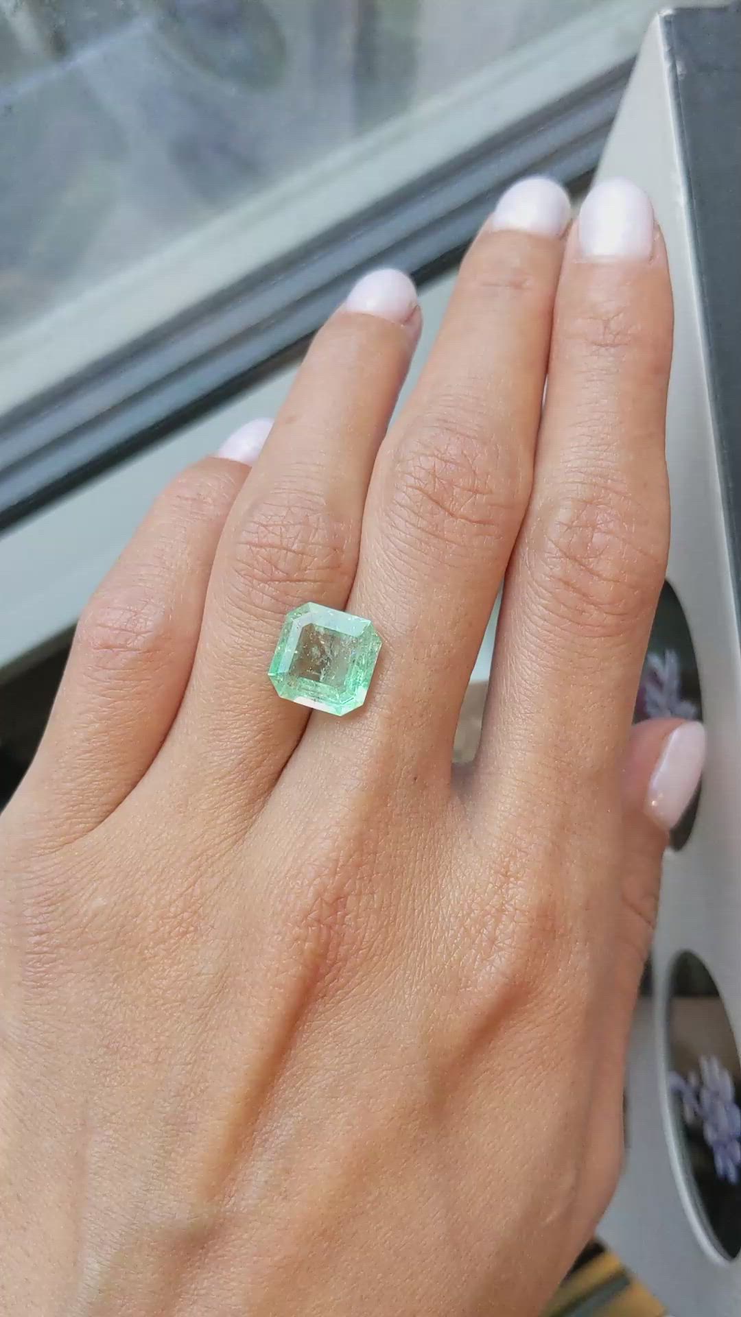 4.16 Ct. Emerald from Colombia Size Video