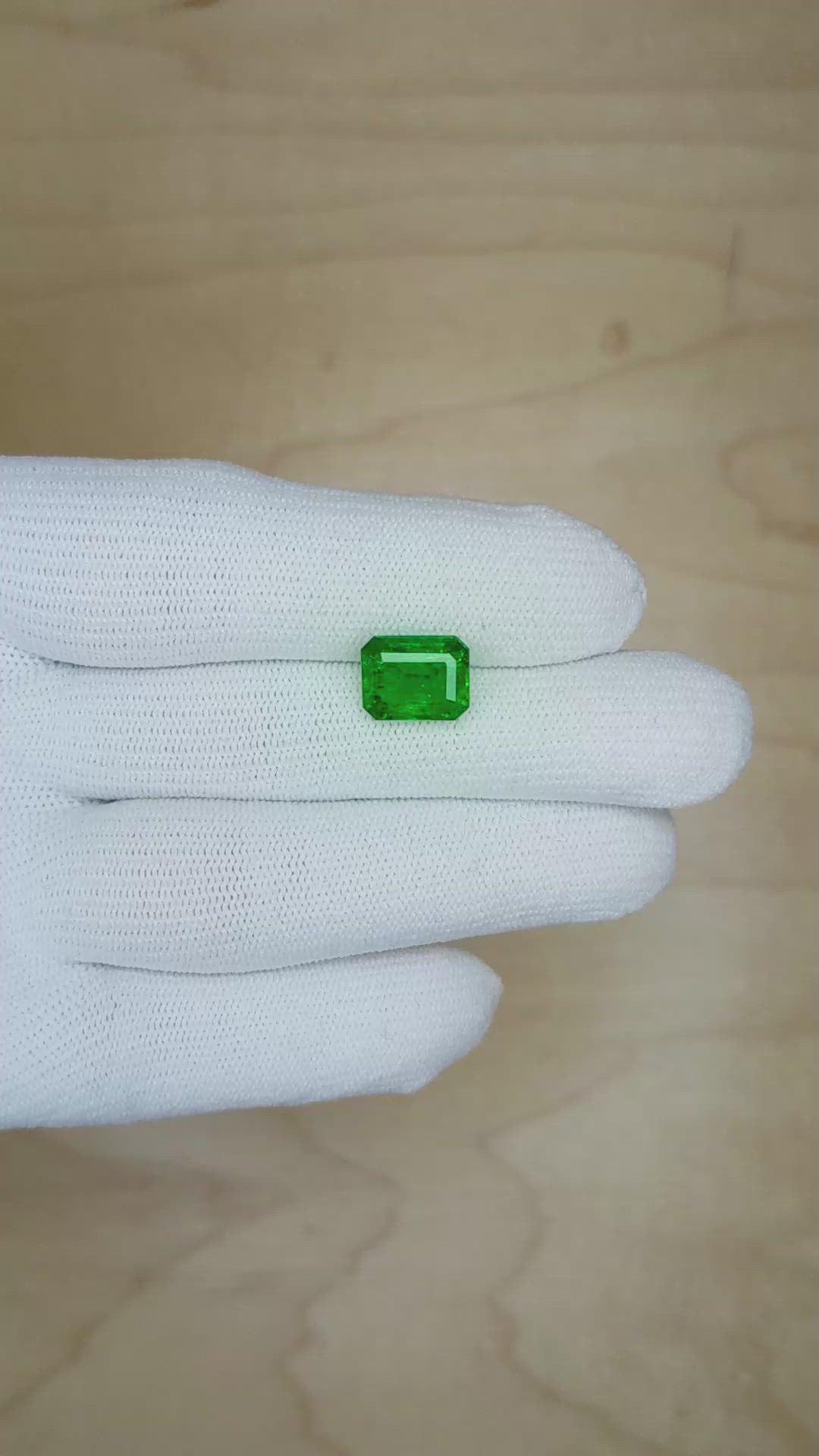 3.85 Ct. Emerald from Zambia Size Video