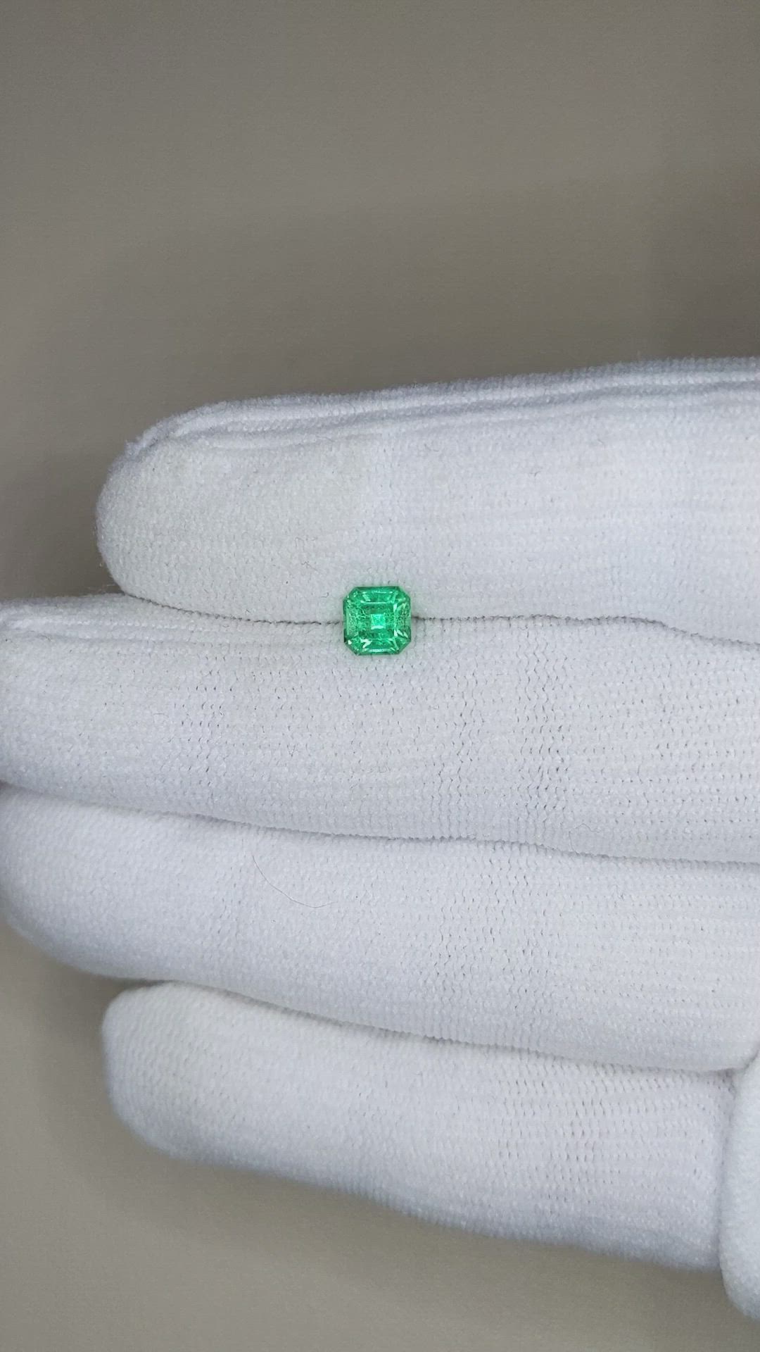 0.61 Ct. Emerald from Colombia Size Video