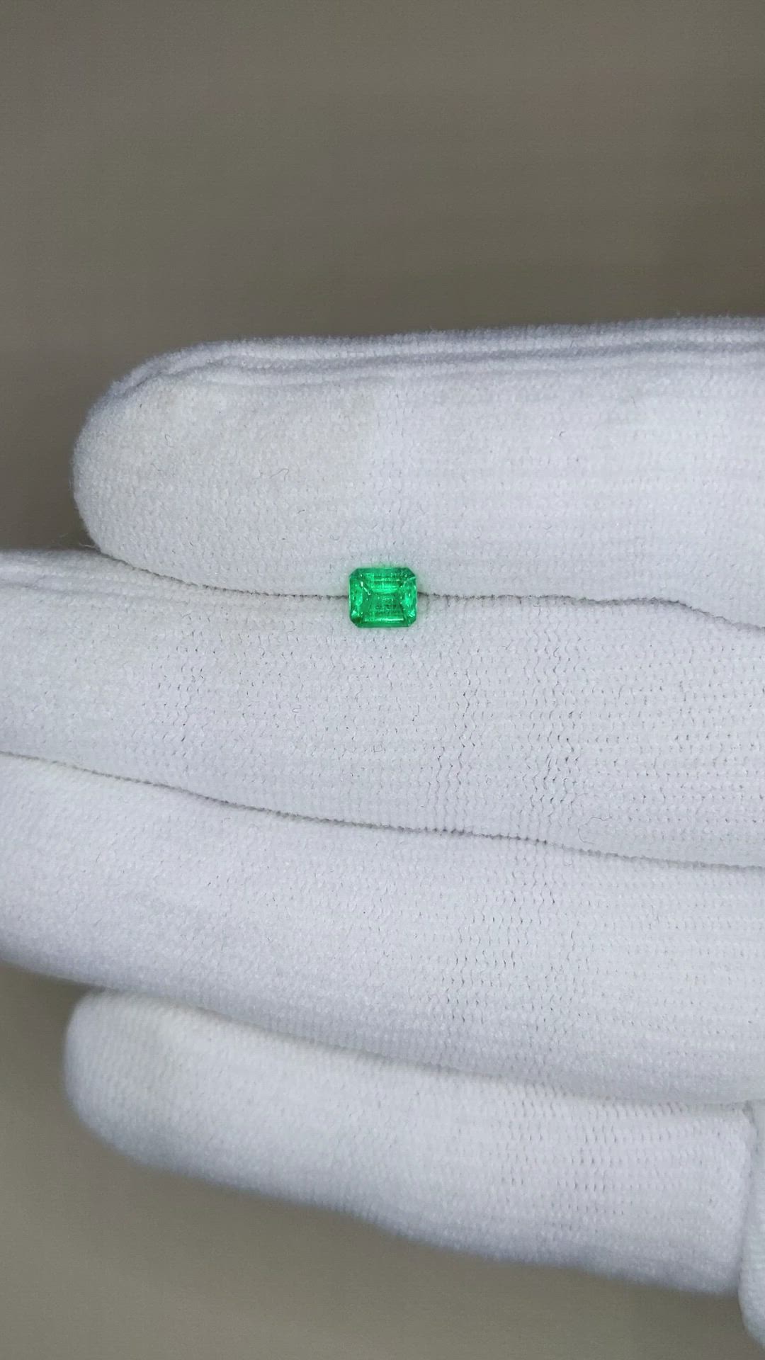 0.36 Ct. Emerald from Colombia Size Video