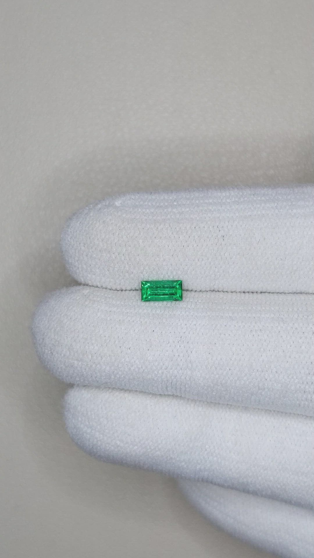 0.27 Ct. Emerald from Afghanistan Size Video