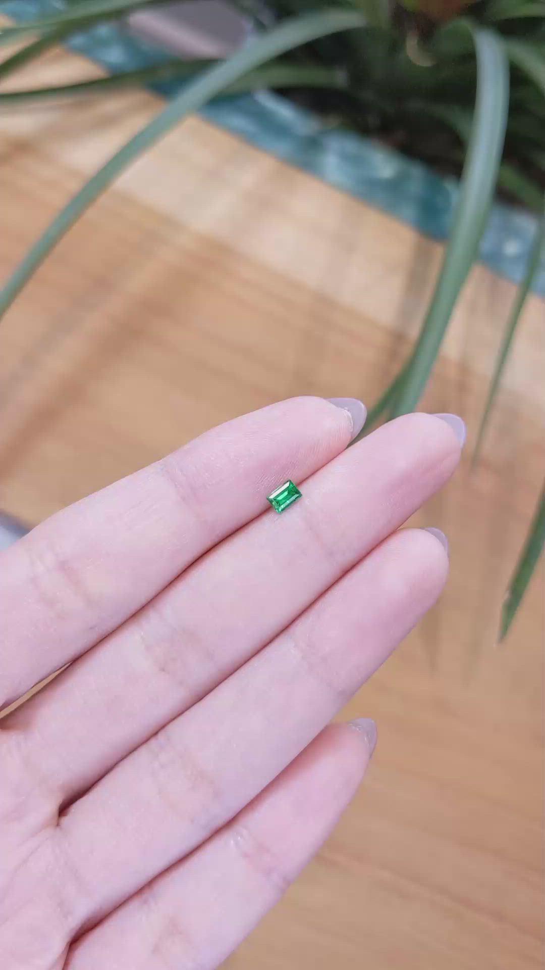 0.20 Ct. Emerald from Afghanistan Size Video
