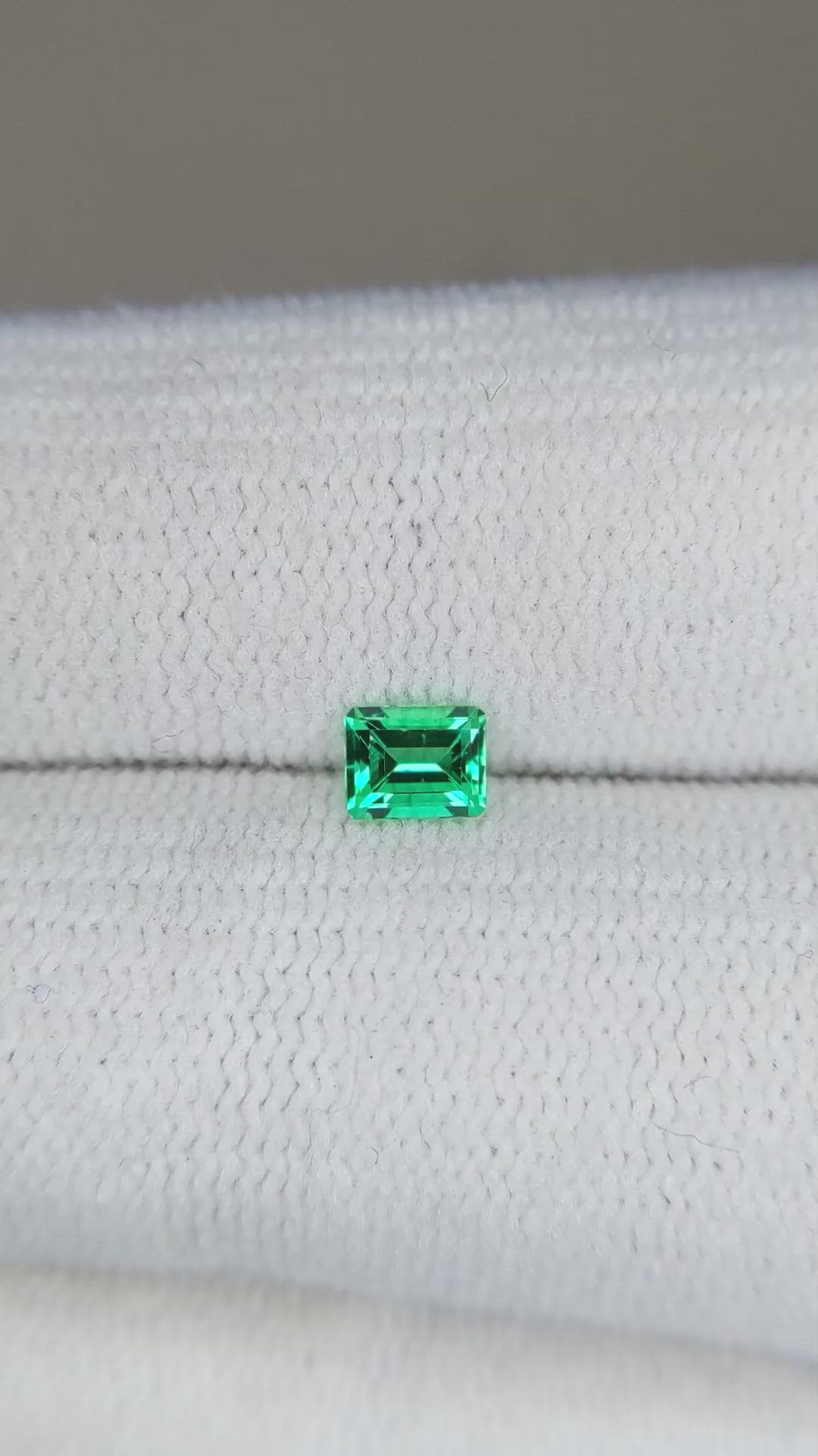 0.23 Ct. Emerald from Afghanistan Size Video