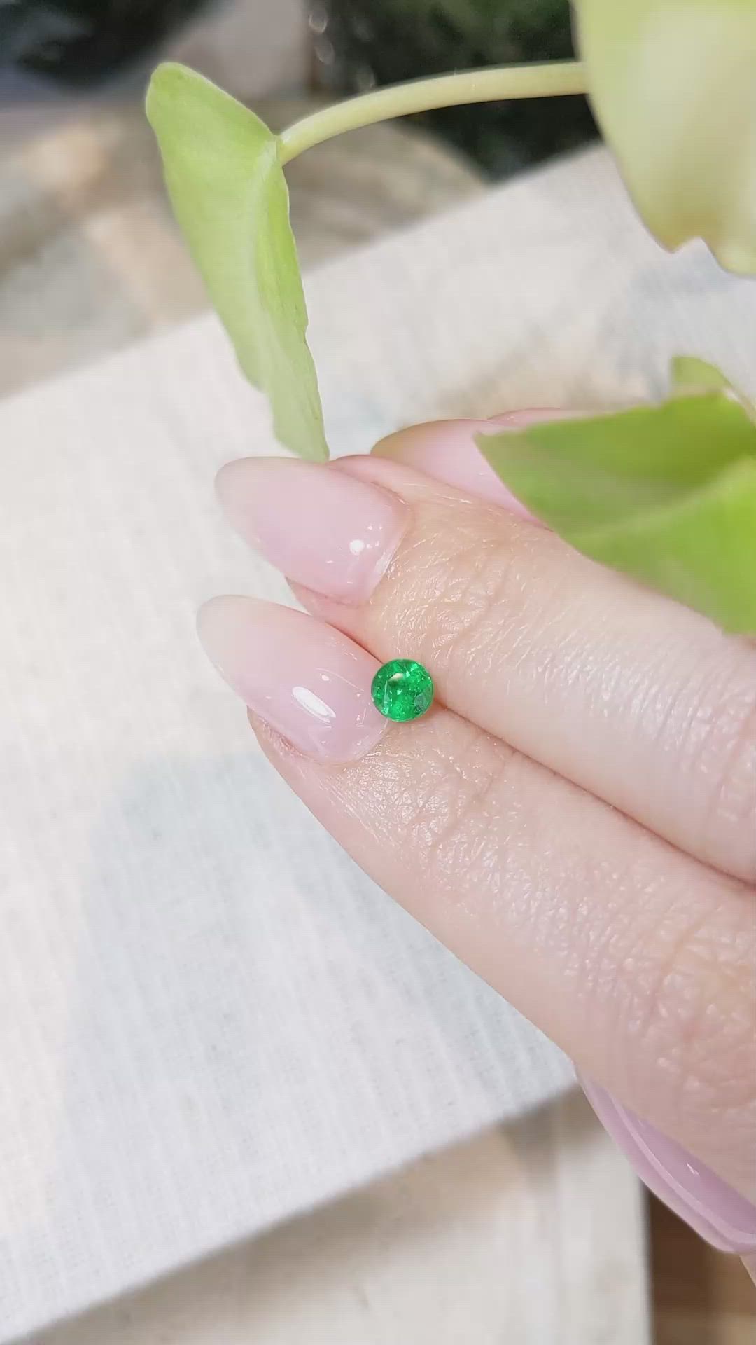 0.35 Ct. Emerald from Afghanistan Size Video