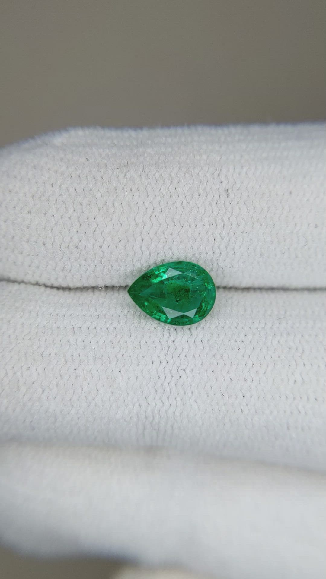 0.75 Ct. Emerald from Afghanistan Size Video
