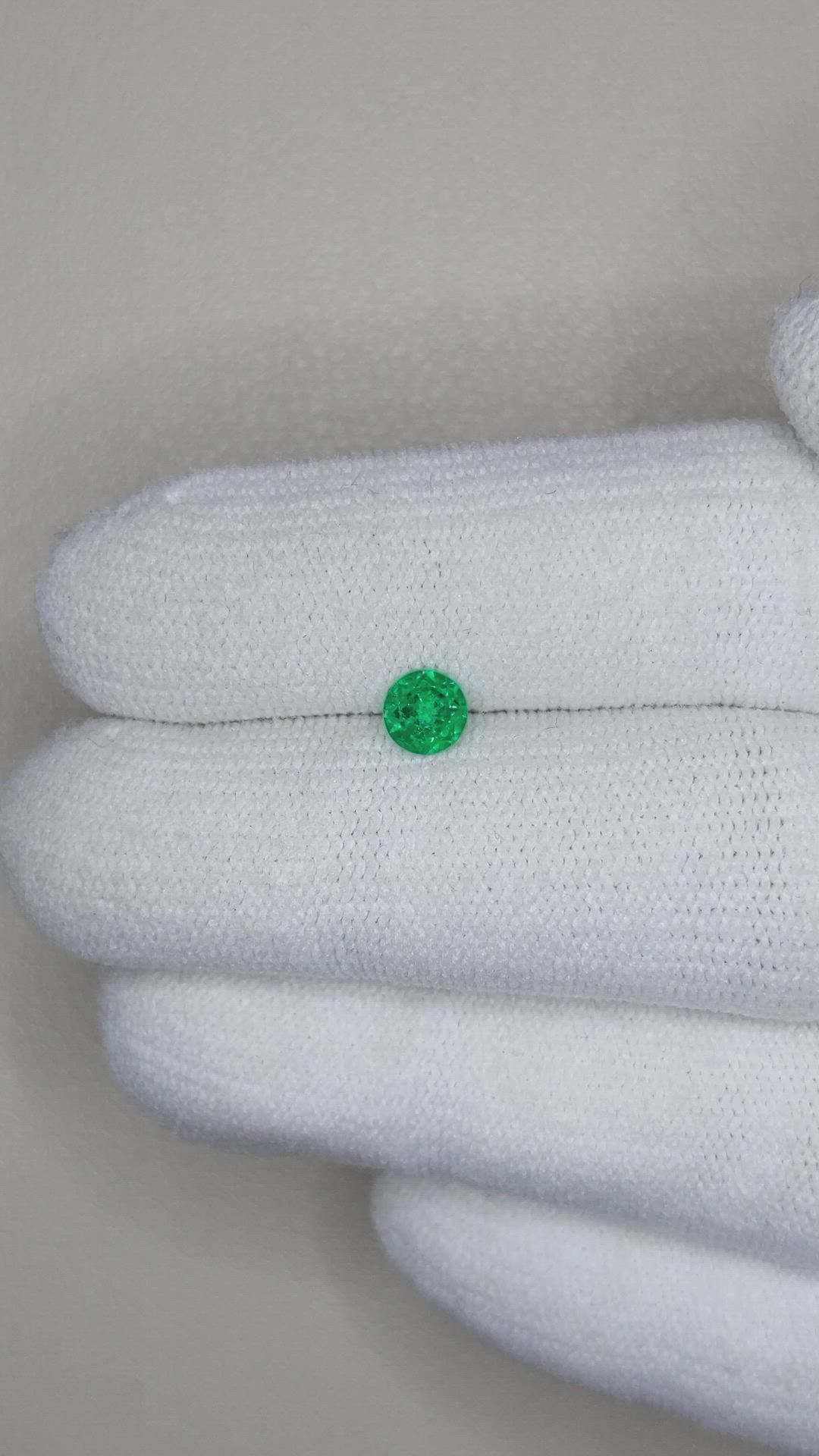 0.37 Ct. Emerald from Afghanistan Size Video