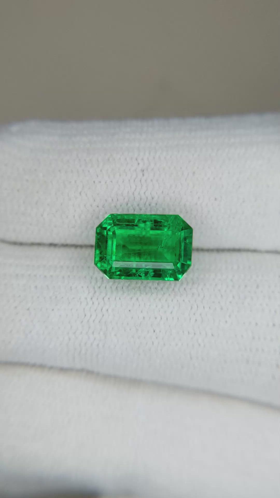 3.64 Ct. Emerald from Zambia Size Video
