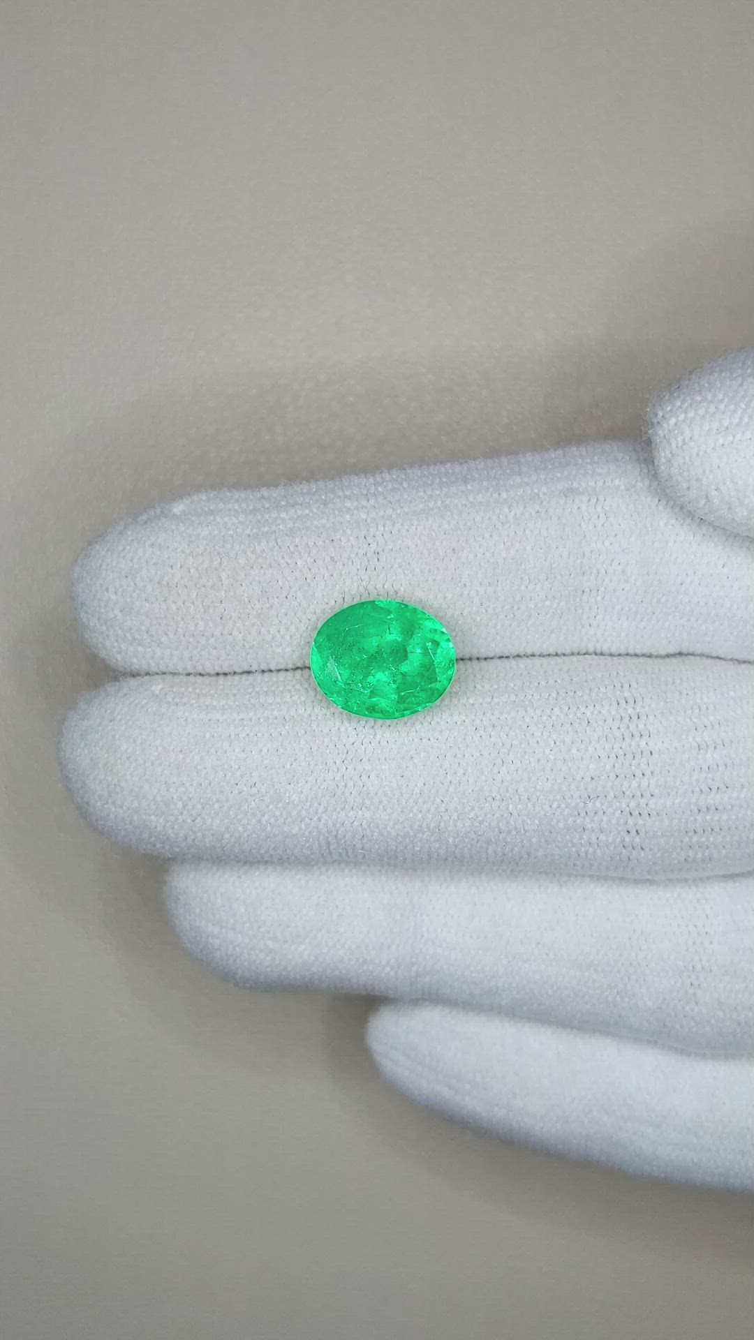 3.20 Ct. Emerald from Colombia Size Video