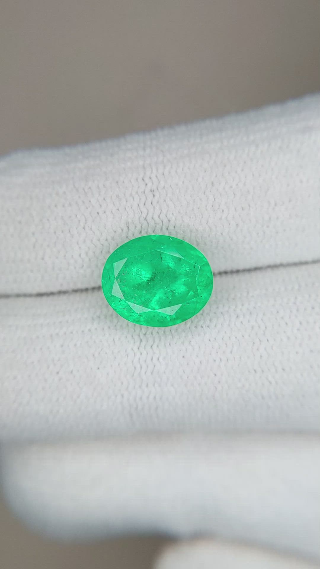 3.20 Ct. Emerald from Colombia Size Video
