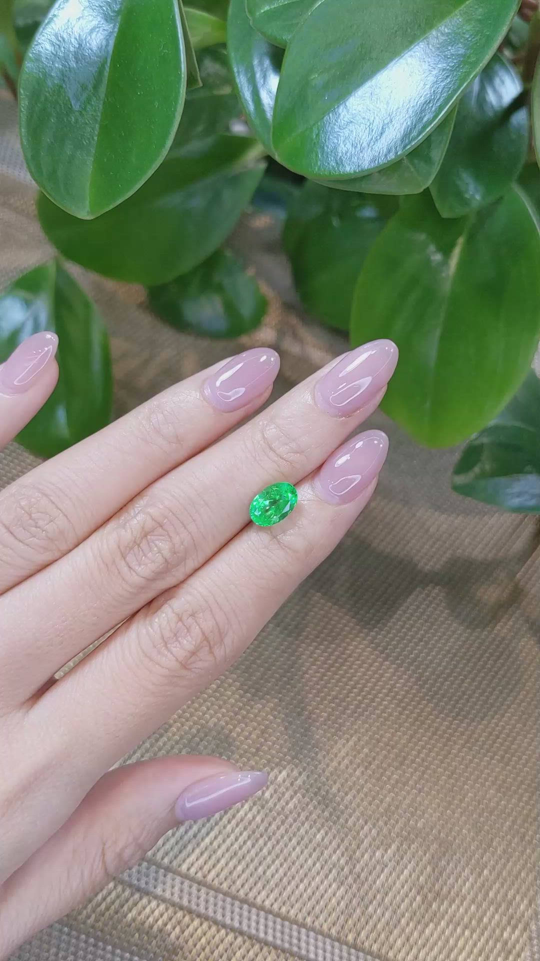 1.90 Ct. Emerald from Colombia Size Video