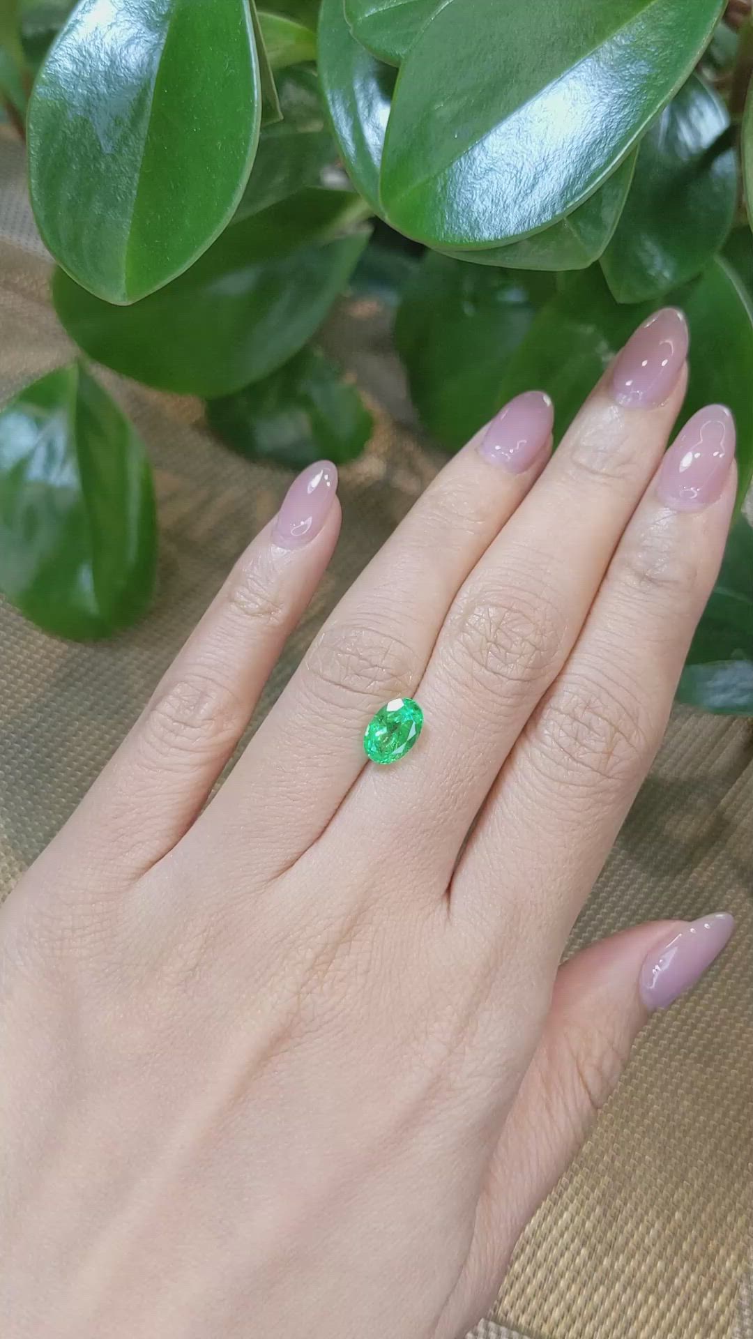 1.90 Ct. Emerald from Colombia Size Video