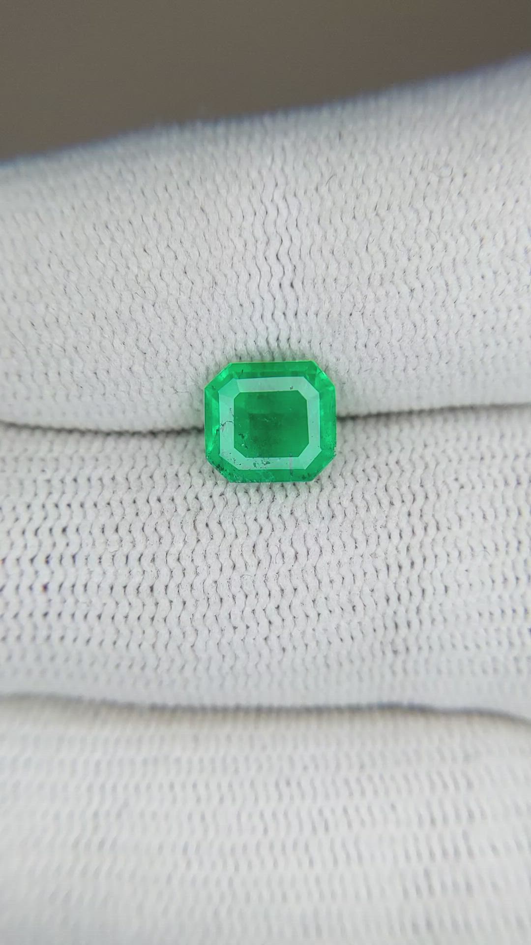 1.60 Ct. Emerald from Colombia Size Video