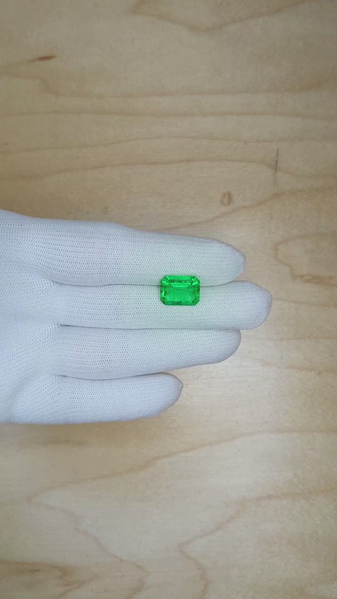 4.40 Ct. Emerald from Colombia Size Video
