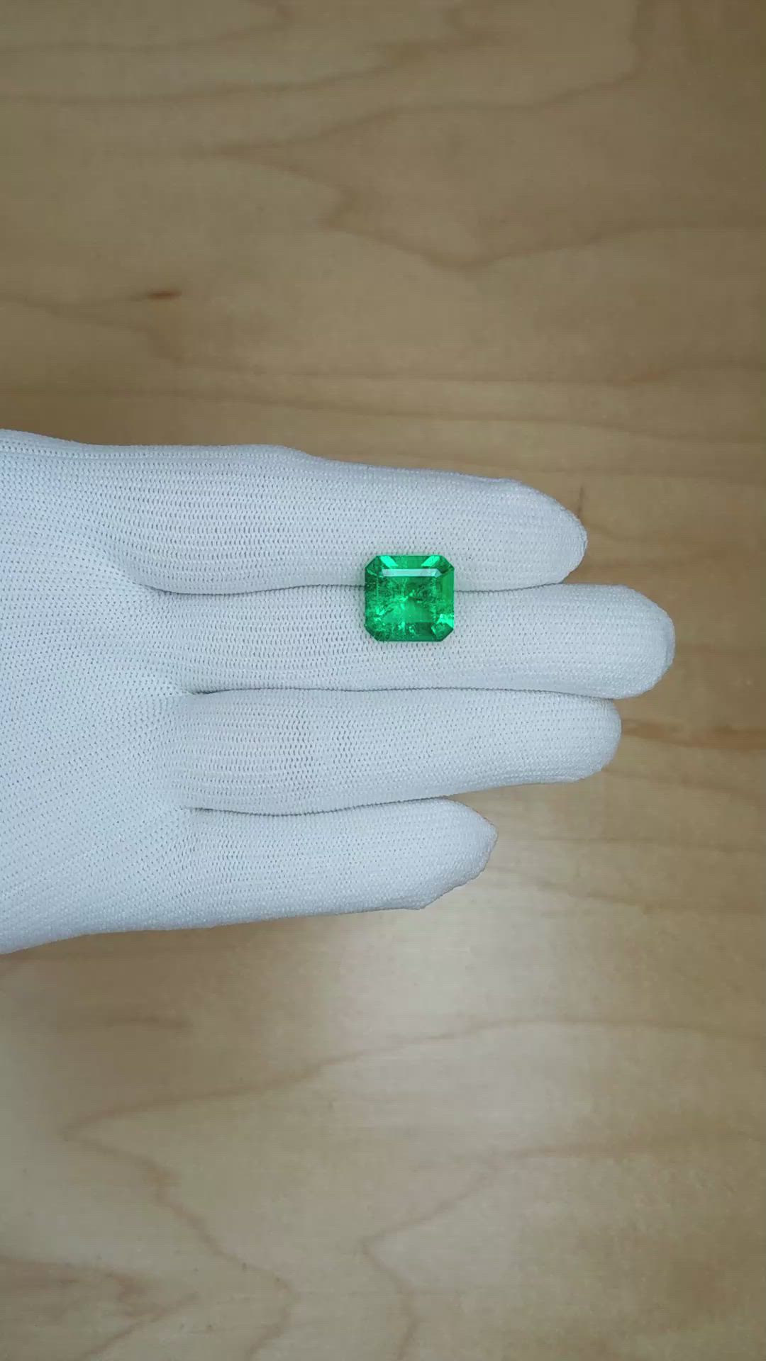 5.69 Ct. Emerald from Colombia Size Video