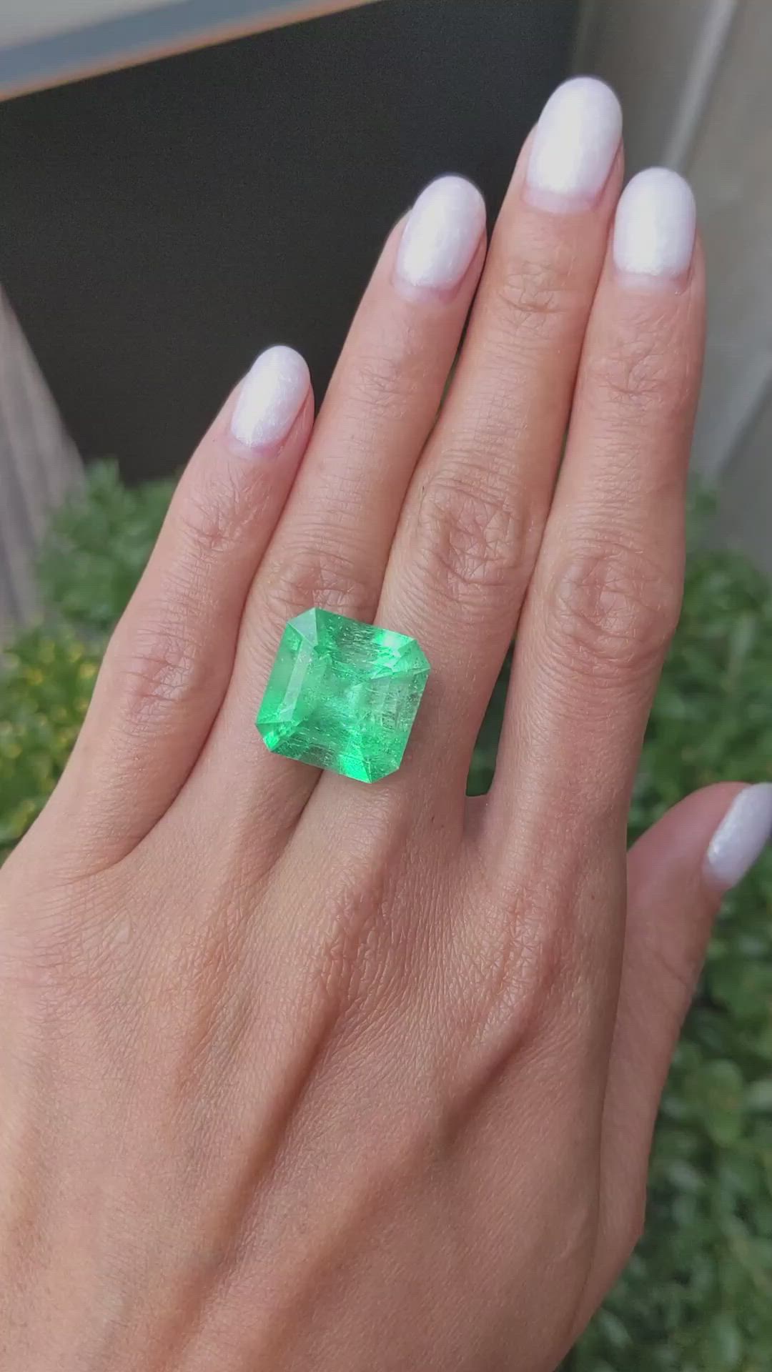 19.36 Ct. Emerald from Colombia Size Video