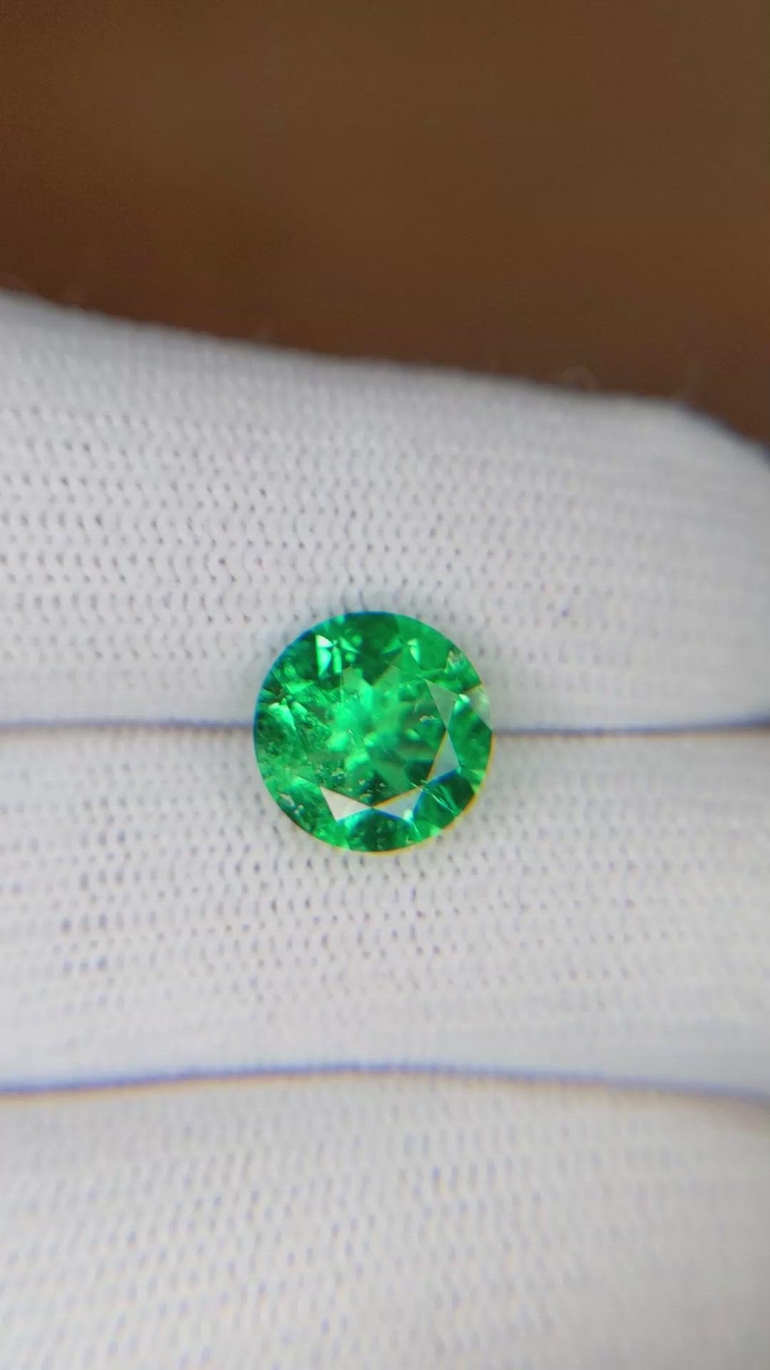 2.40 Ct. Emerald from Colombia Size Video