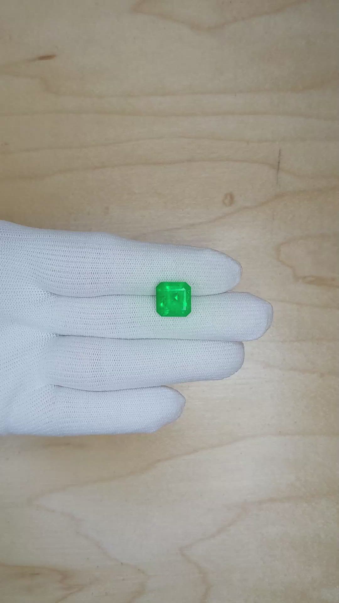 4.97 Ct. Emerald from Colombia Size Video