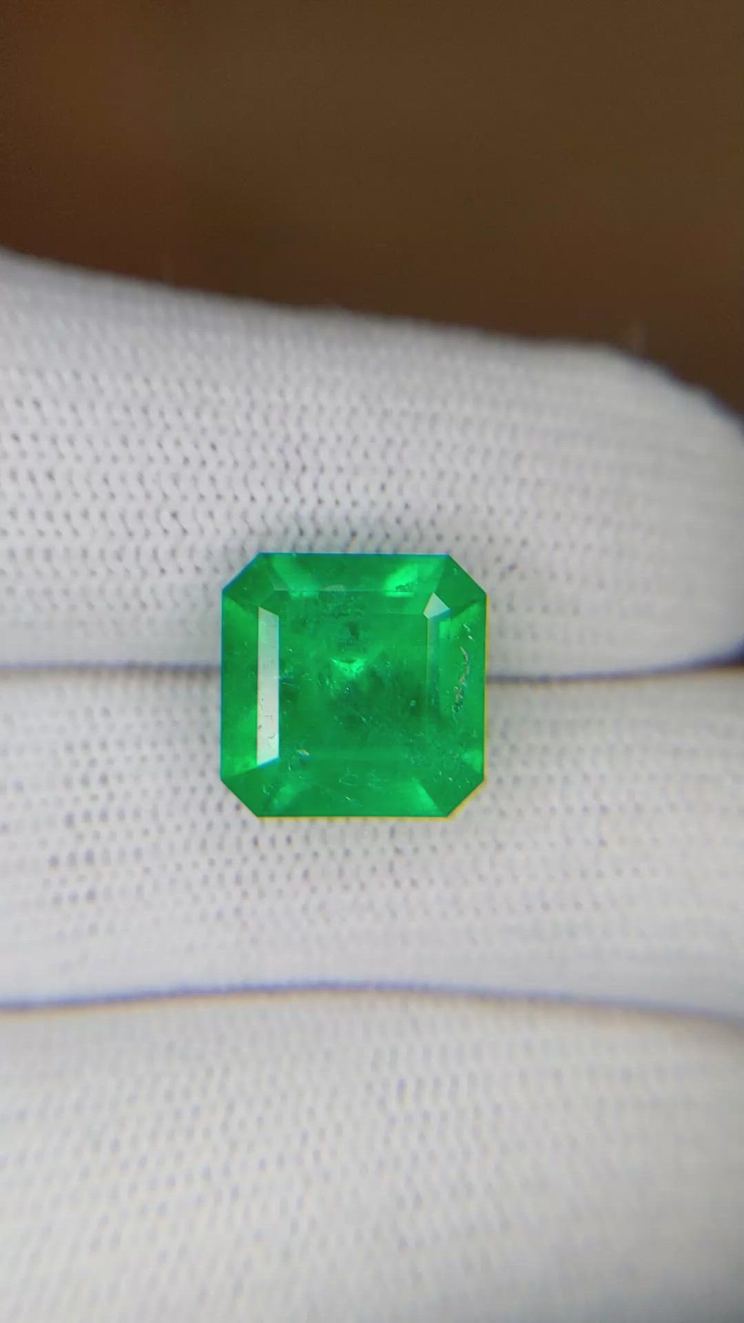 4.97 Ct. Emerald from Colombia Size Video