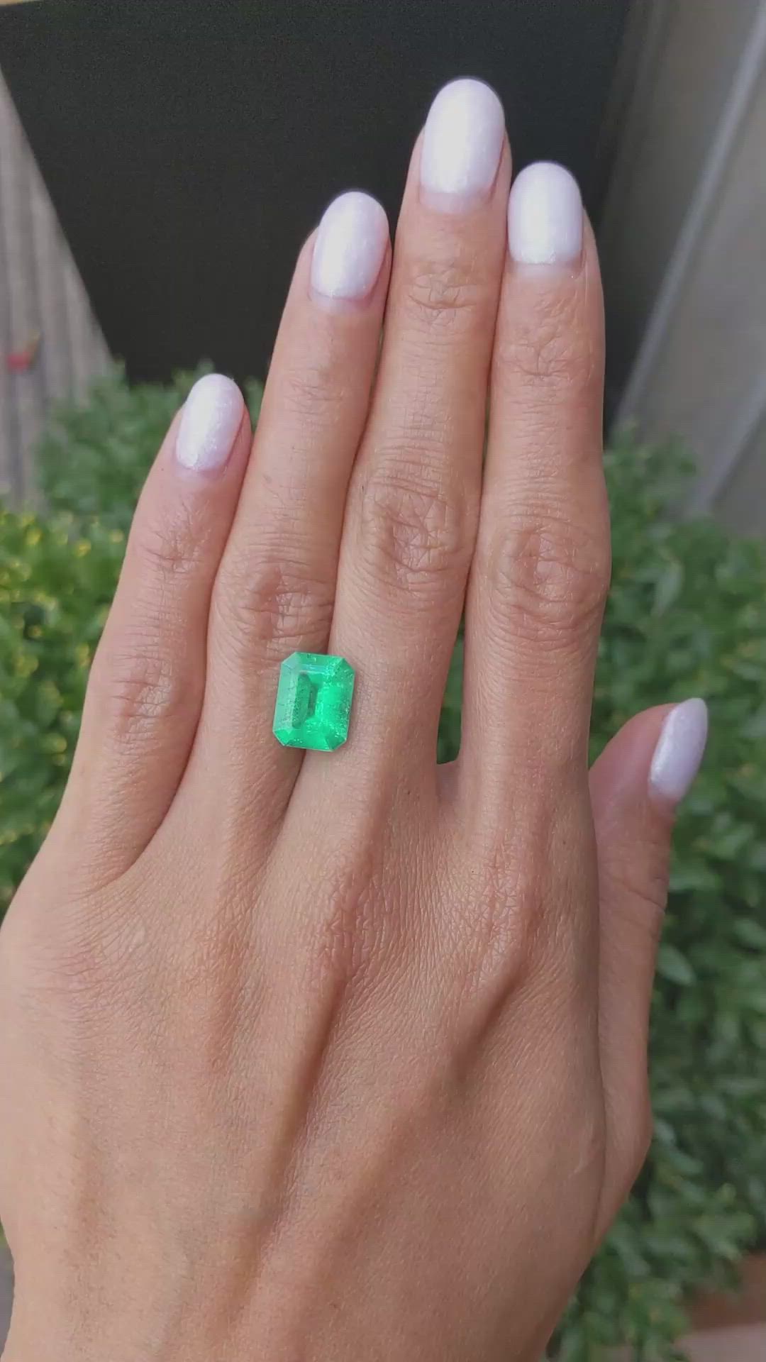 3.64 Ct. Emerald from Colombia Size Video