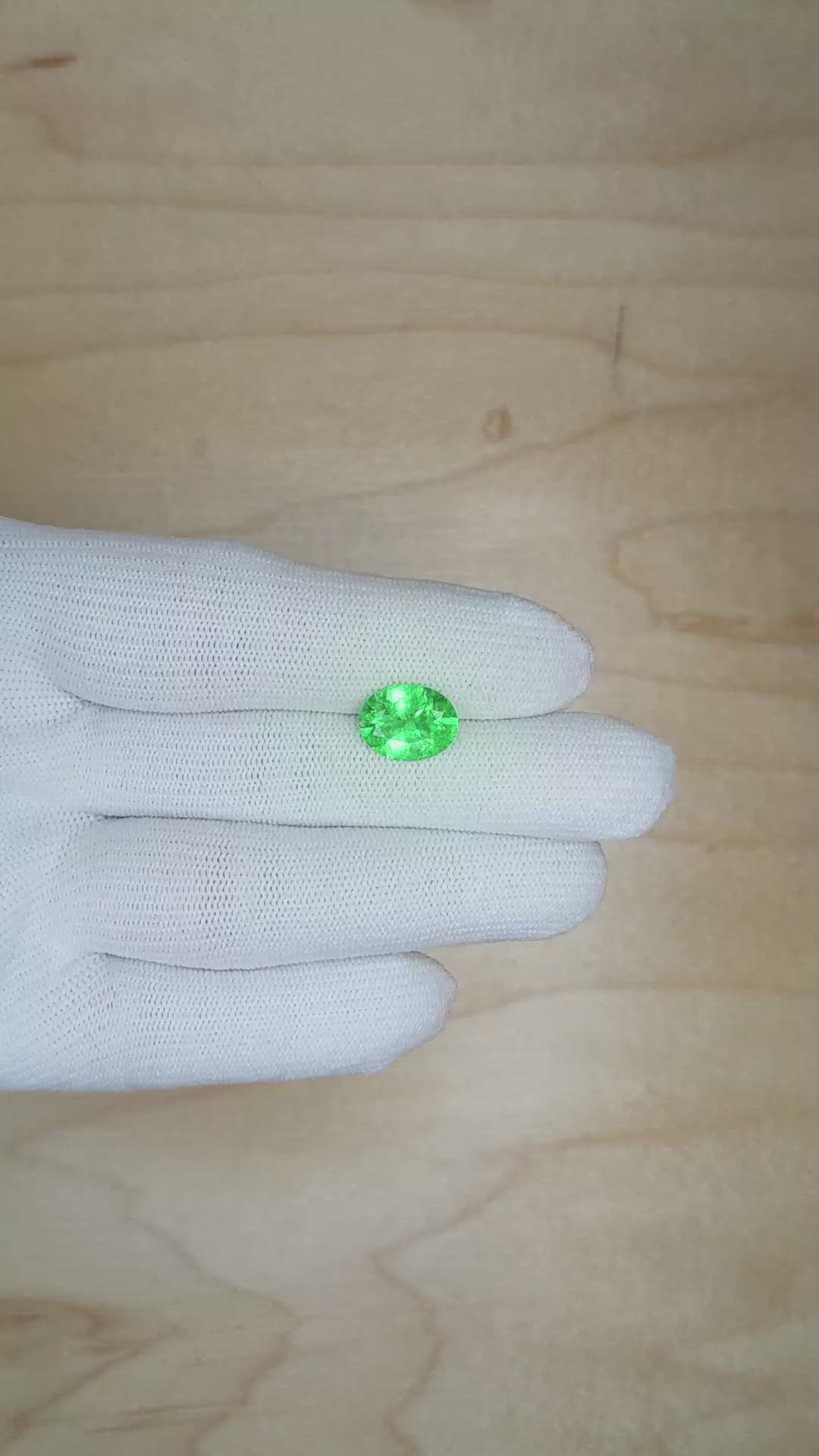 2.78 Ct. Emerald from Colombia Size Video
