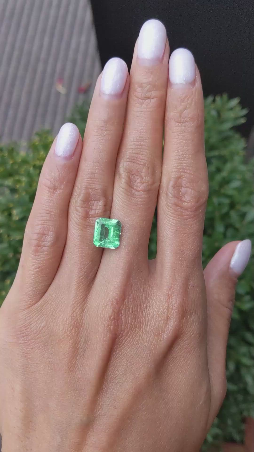 2.70 Ct. Emerald from Colombia Size Video