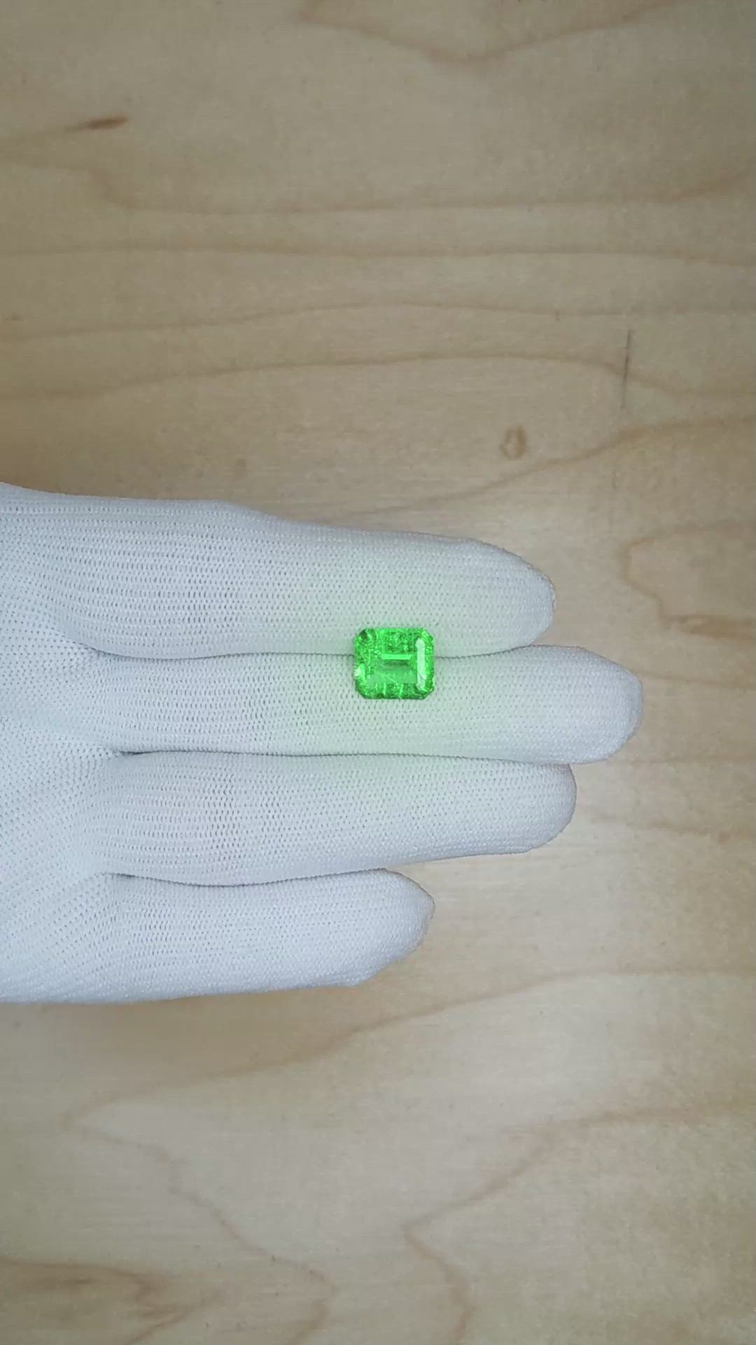 2.70 Ct. Emerald from Colombia Size Video