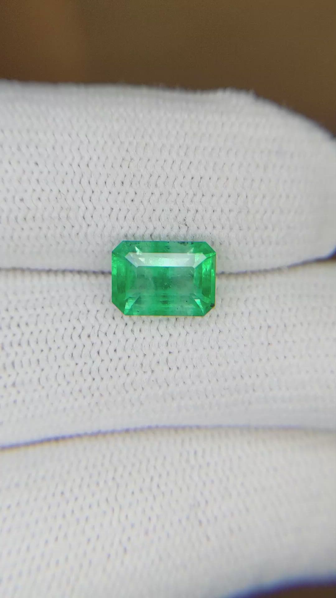 1.64 Ct. Emerald from Brazil Size Video