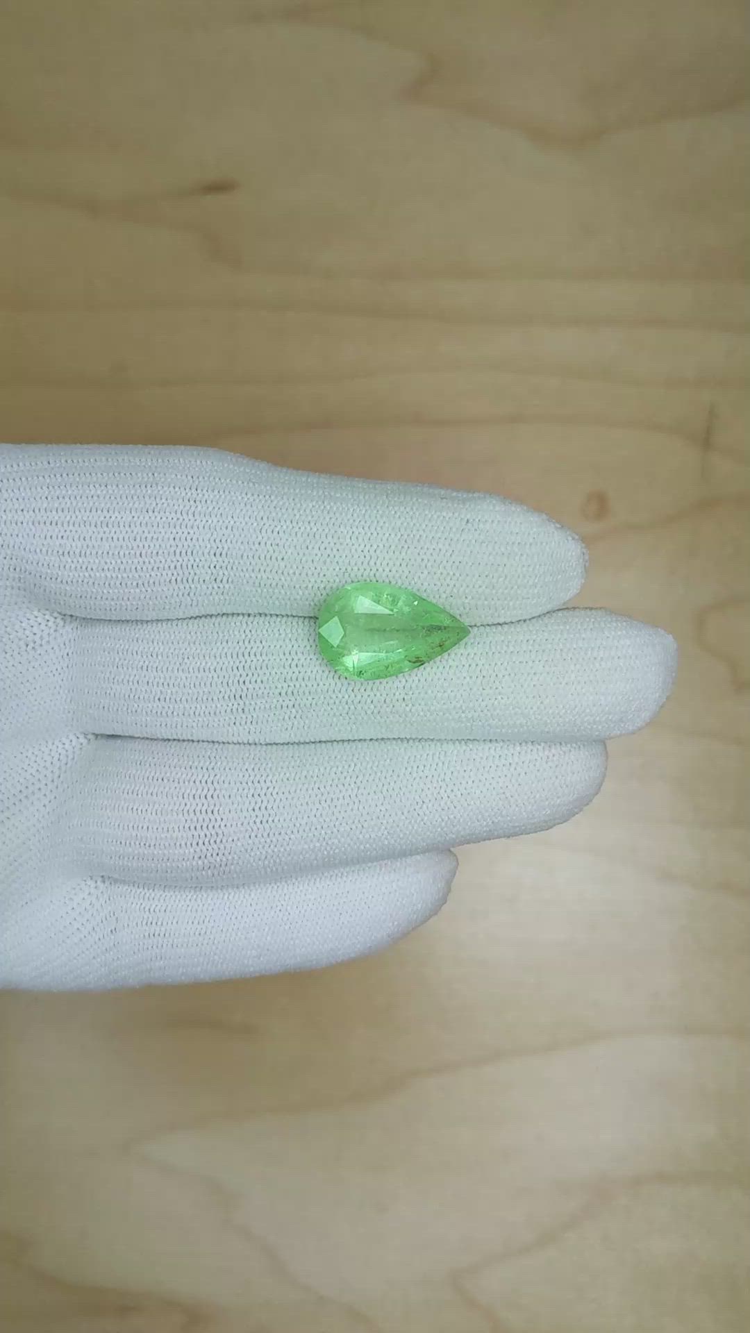 5.57 Ct. Emerald from Zambia Size Video