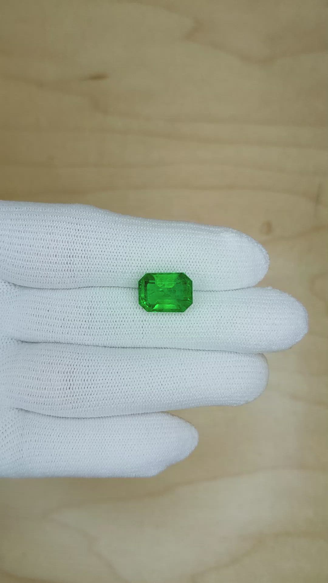 5.50 Ct. Emerald from Zambia Size Video